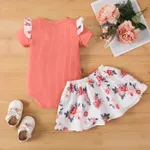 2pcs Baby Girl Ruffle Ribbed Short-sleeve Romper and Allover Floral Print Bow Decor Skirt Set  image 2
