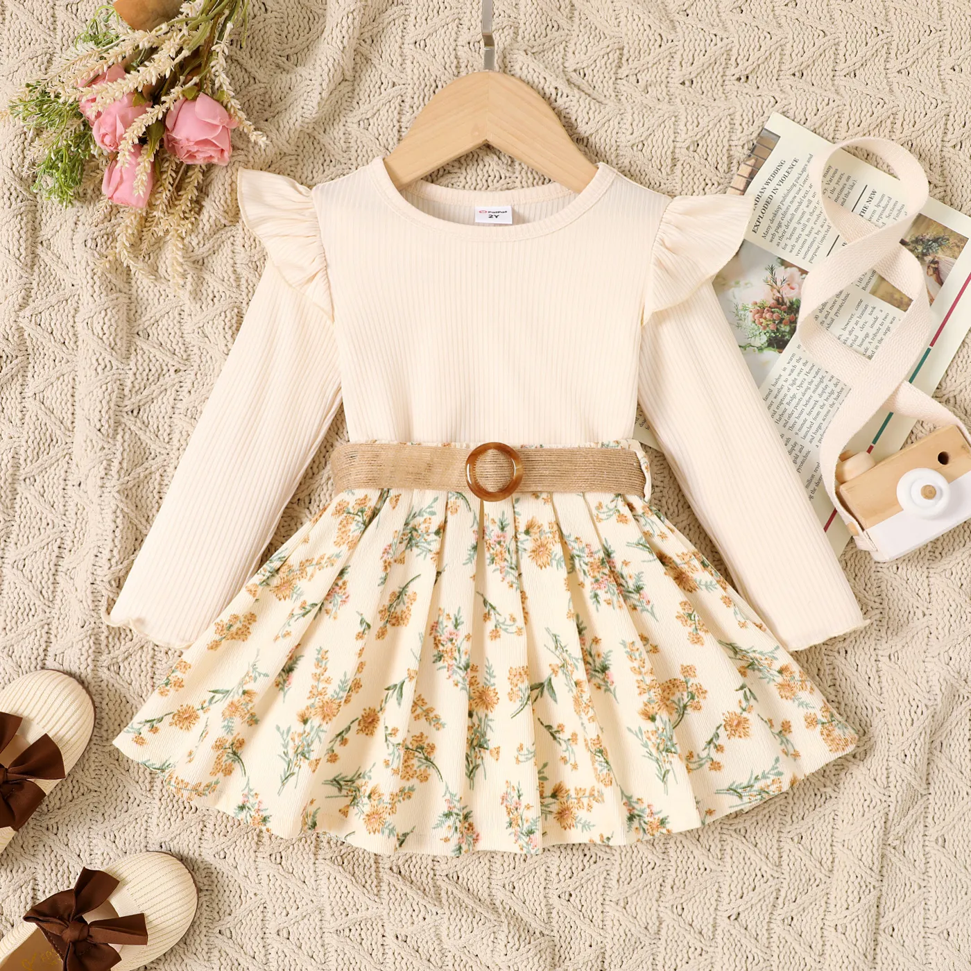 2pcs Toddler Girl Ribbed Ruffle Long-sleeve Solid Top and Belted Allover Floral Print Skirt Set