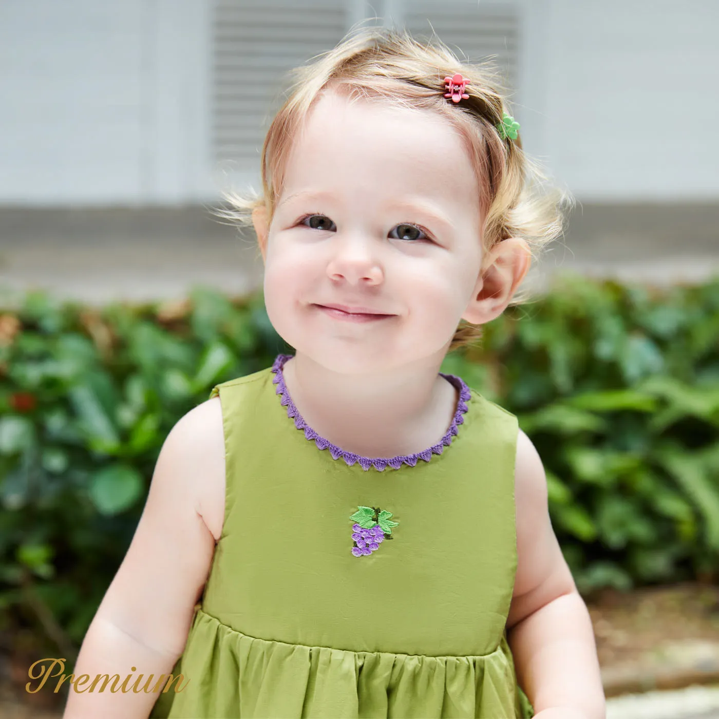 2pcs Baby Girl 100% Cotton Grape Graphic Ruffle Hem Sleeveless Top and Shorts Set Light Green image 4
