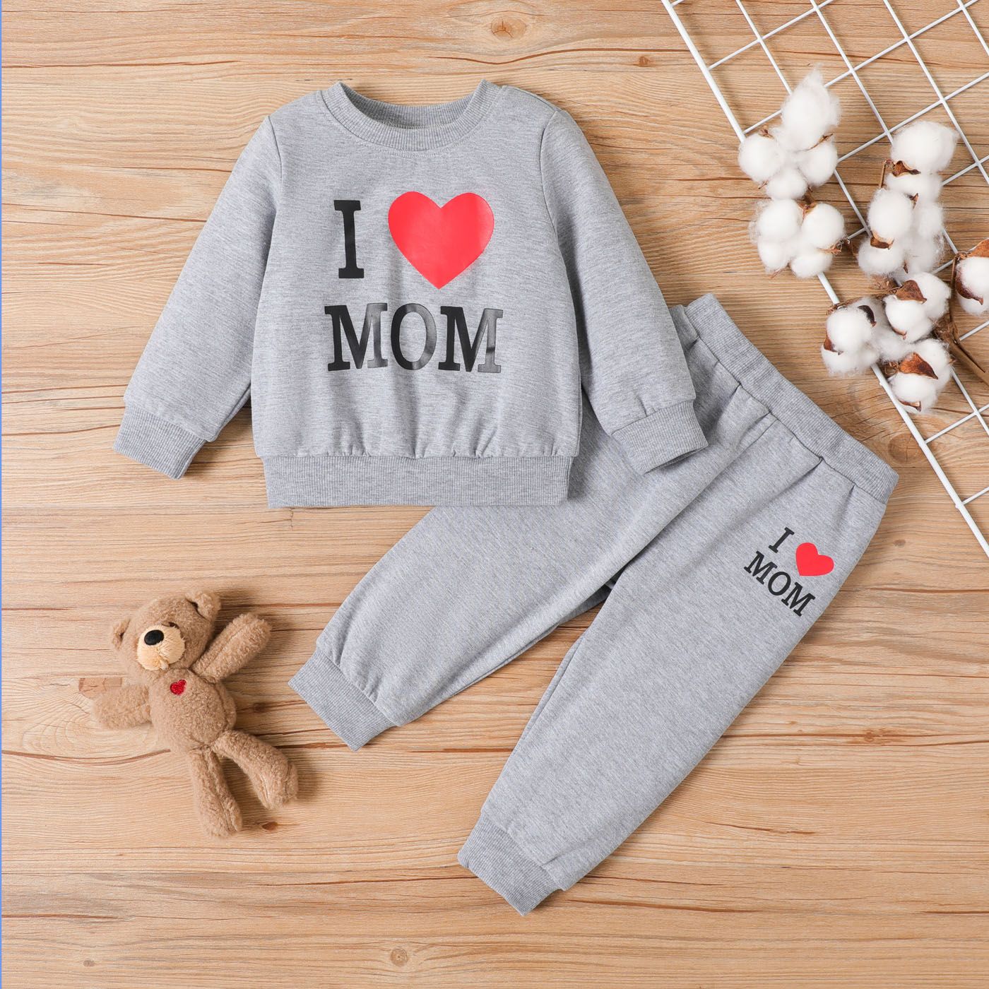 2pcs Baby Boy Letter Heart Print Sweatshirt and Pants Set