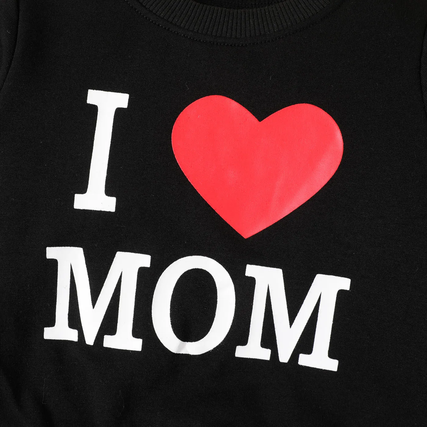 2pcs Baby Boy Letter Heart Print Sweatshirt and Pants Set   Black image 4