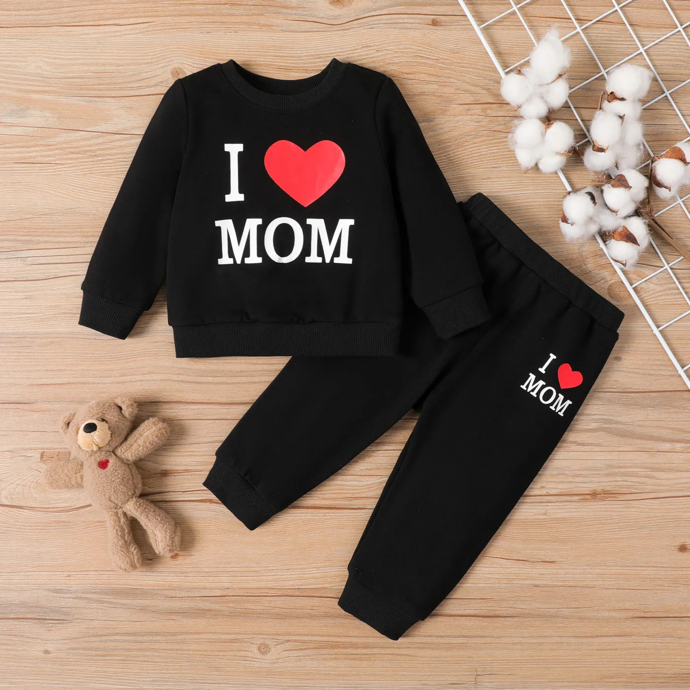 2pcs Baby Boy Letter Heart Print Sweatshirt and Pants Set   Black big image 1