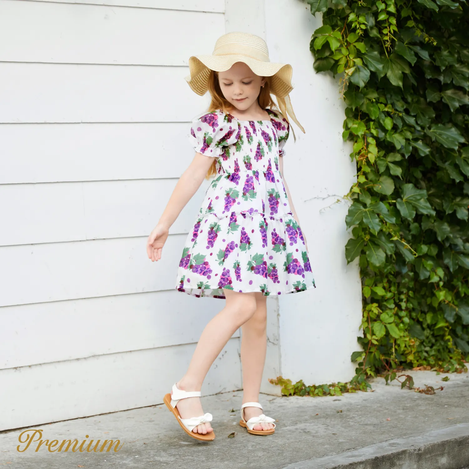 Toddler Girl Allover Grape Print Short-sleeve Smocked Dress White image 5