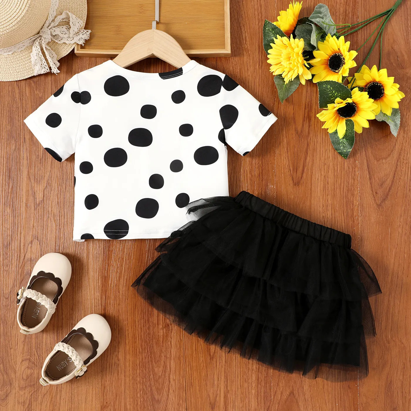 2pcs Toddler Girl Bee Pattern Polka Dots Short-sleeve Tee and Solid Mesh Skirt Set BlackandWhite image 2