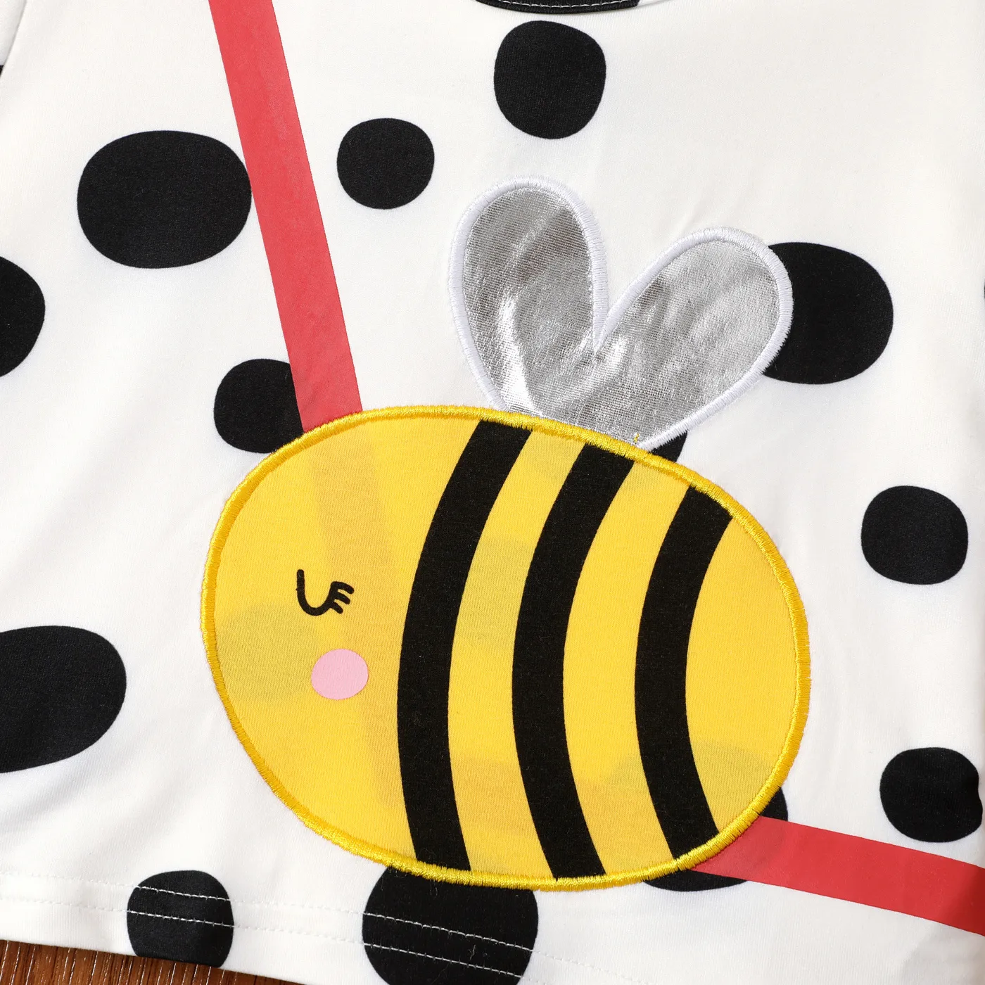 2pcs Toddler Girl Bee Pattern Polka Dots Short-sleeve Tee and Solid Mesh Skirt Set BlackandWhite image 4