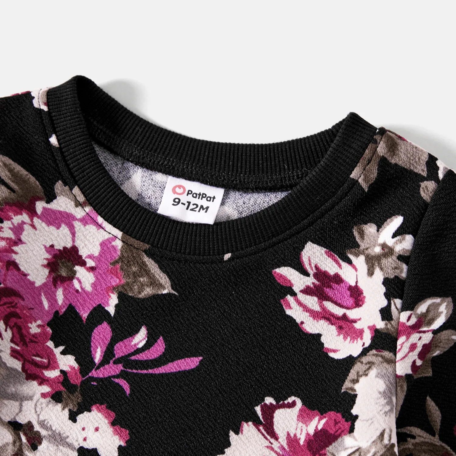 Mommy and Me Floral Print Crewneck Drop Shoulder Long-sleeve Tops  Black image 3