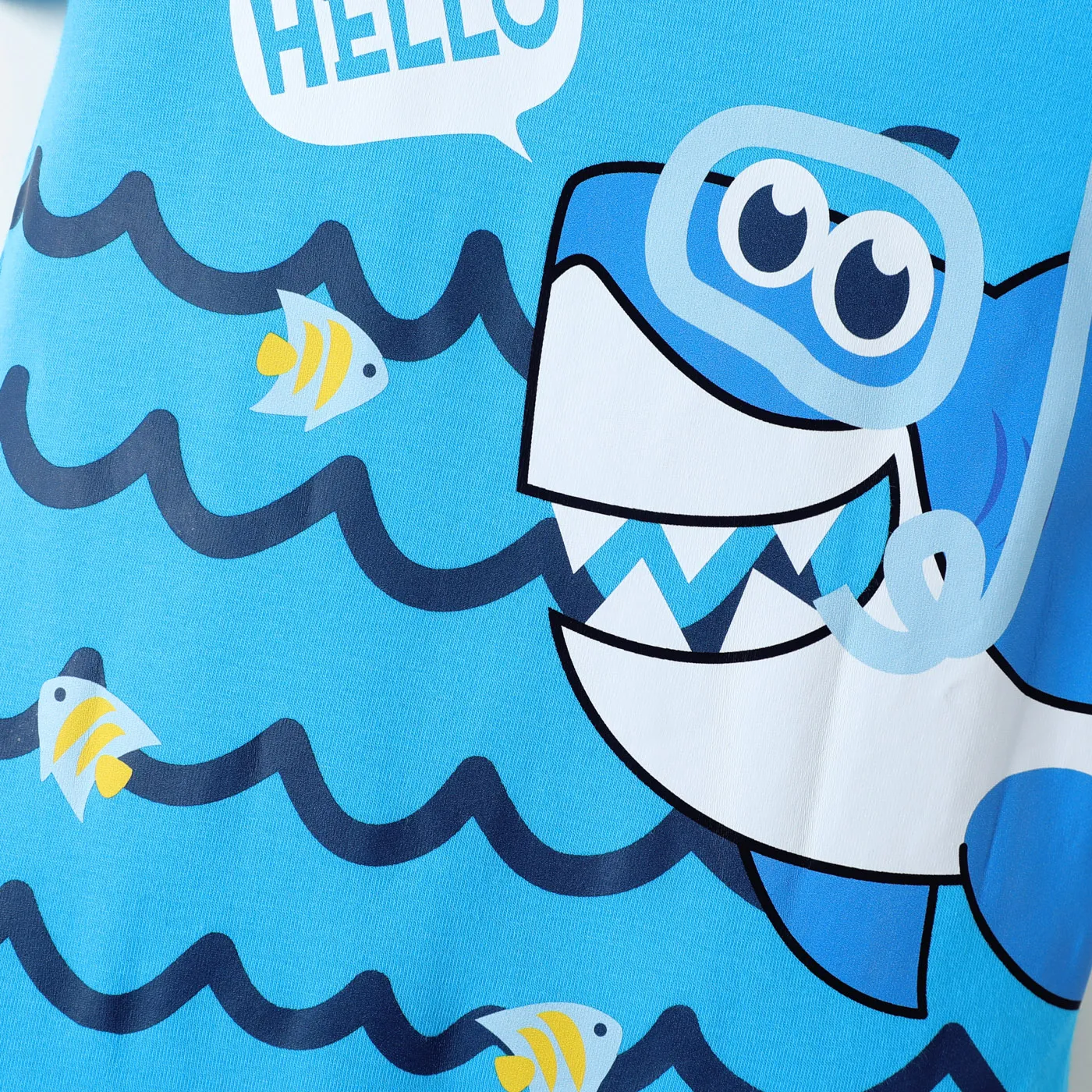 Baby Boy Blue Shark Print Short-sleeve Cotton Jumpsuit  image 4