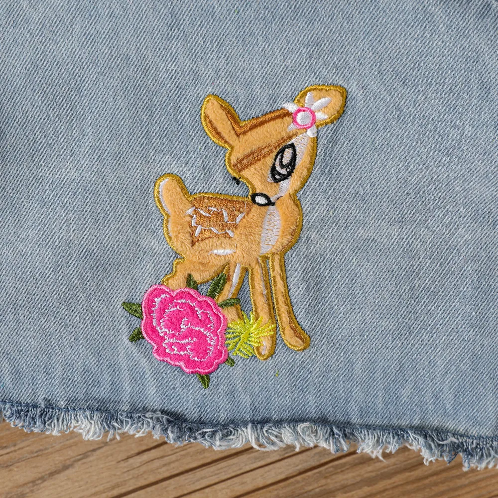 2pcs Baby Girl Allover Deer Print Tank Dress and Long-sleeve Raw Trim Denim Crop Jacket Set big image 5