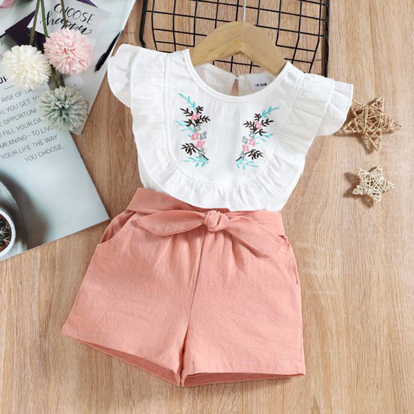 2-piece Baby / Toddler Girl Pretty Floral Embroidery Top And Solid Shorts Sets