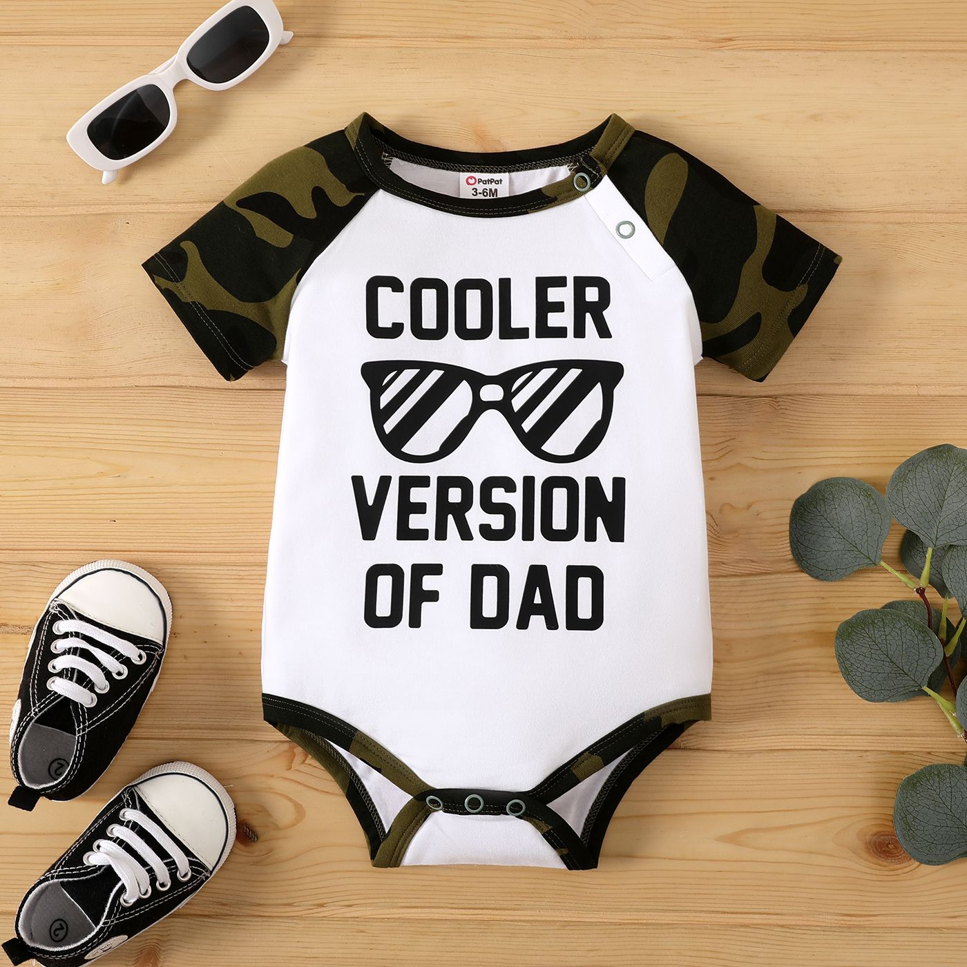 

Baby Boy 95% Cotton Letters Glasses Print Camouflage Short-sleeve Romper