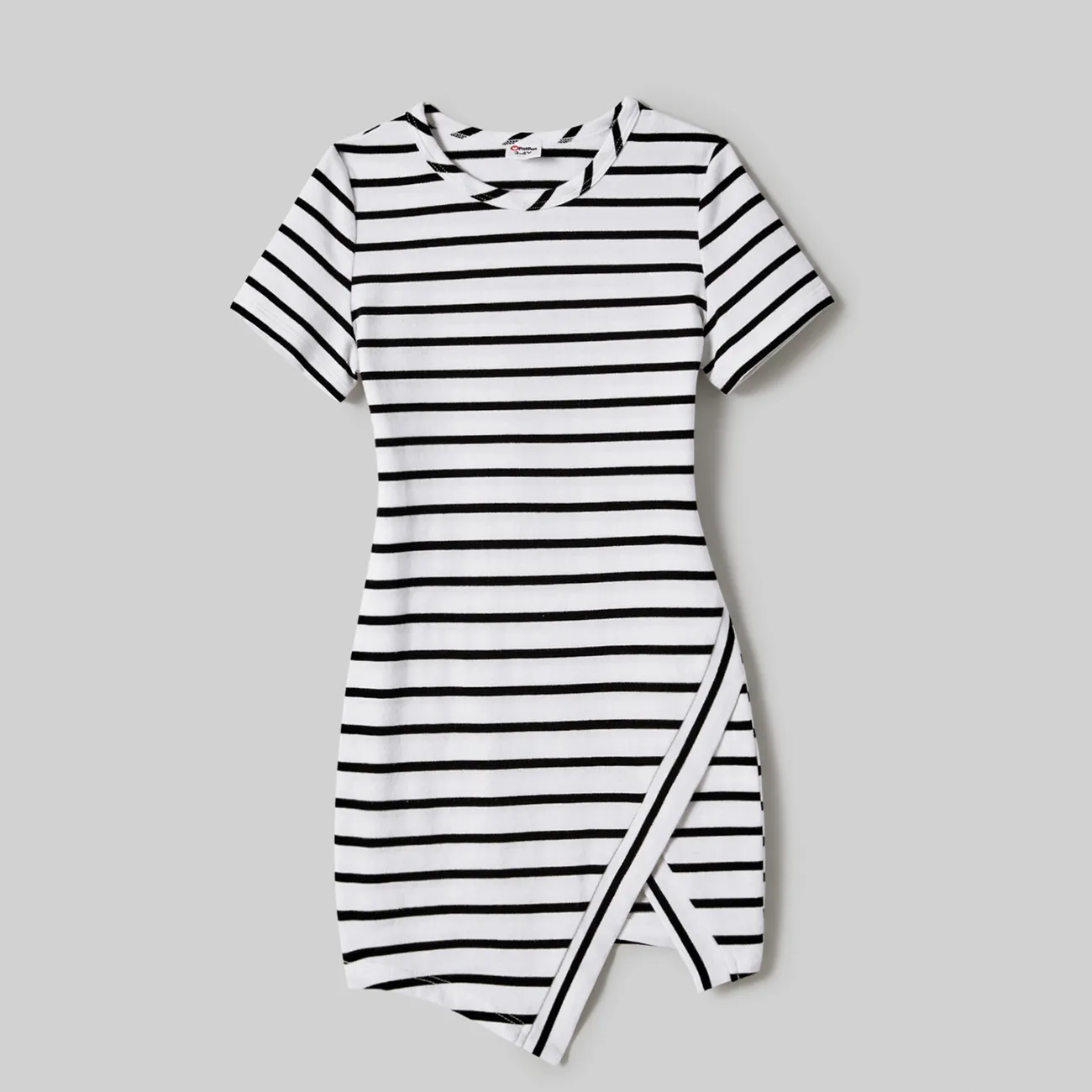 Family Matching 95% Cotton Stripe Asymmetrical Hem Short-sleeve Dresses and Stripe Panel T-shirts Sets BlackandWhite big image 1
