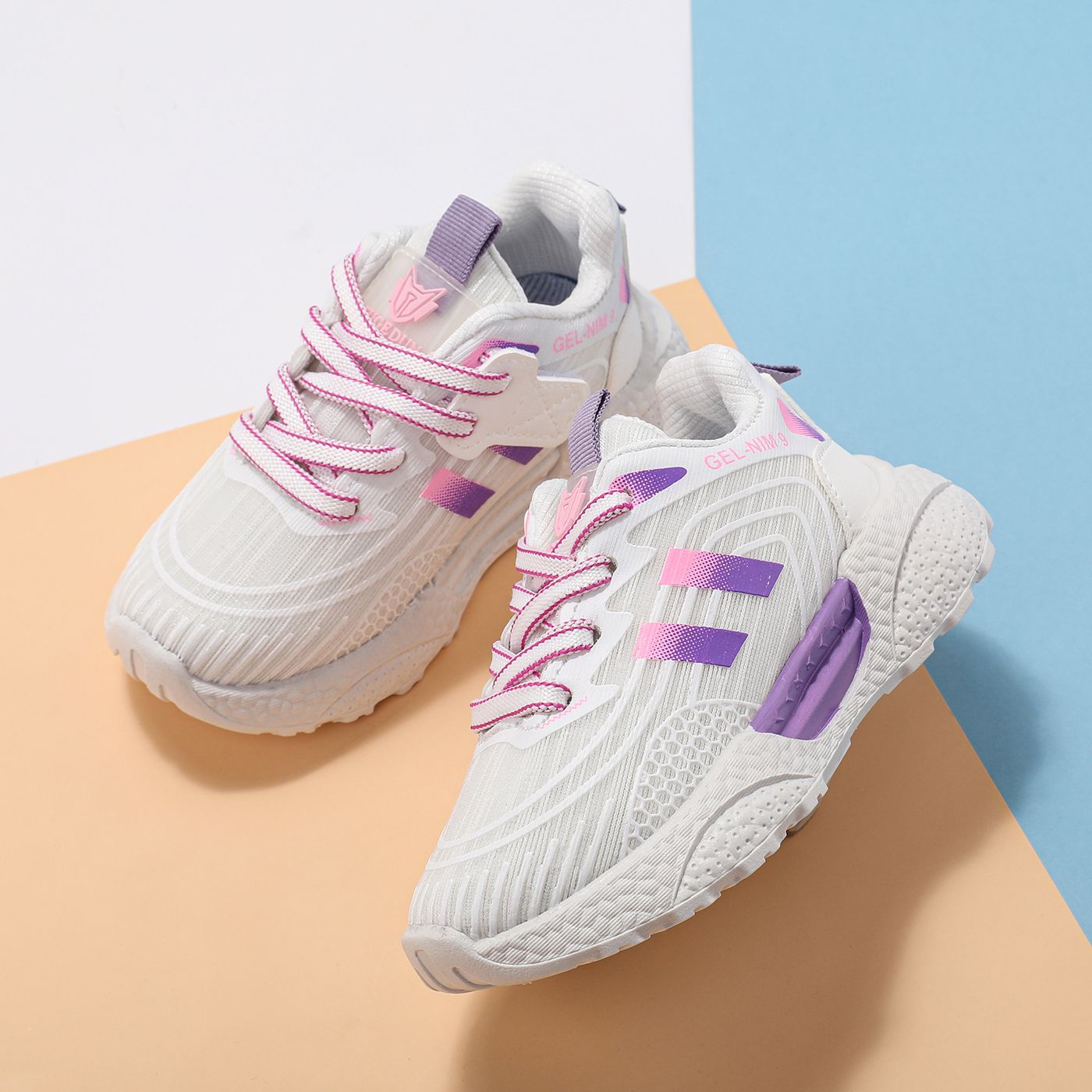 

Kid Casual Breathable Lace-up Front Sports Shoes