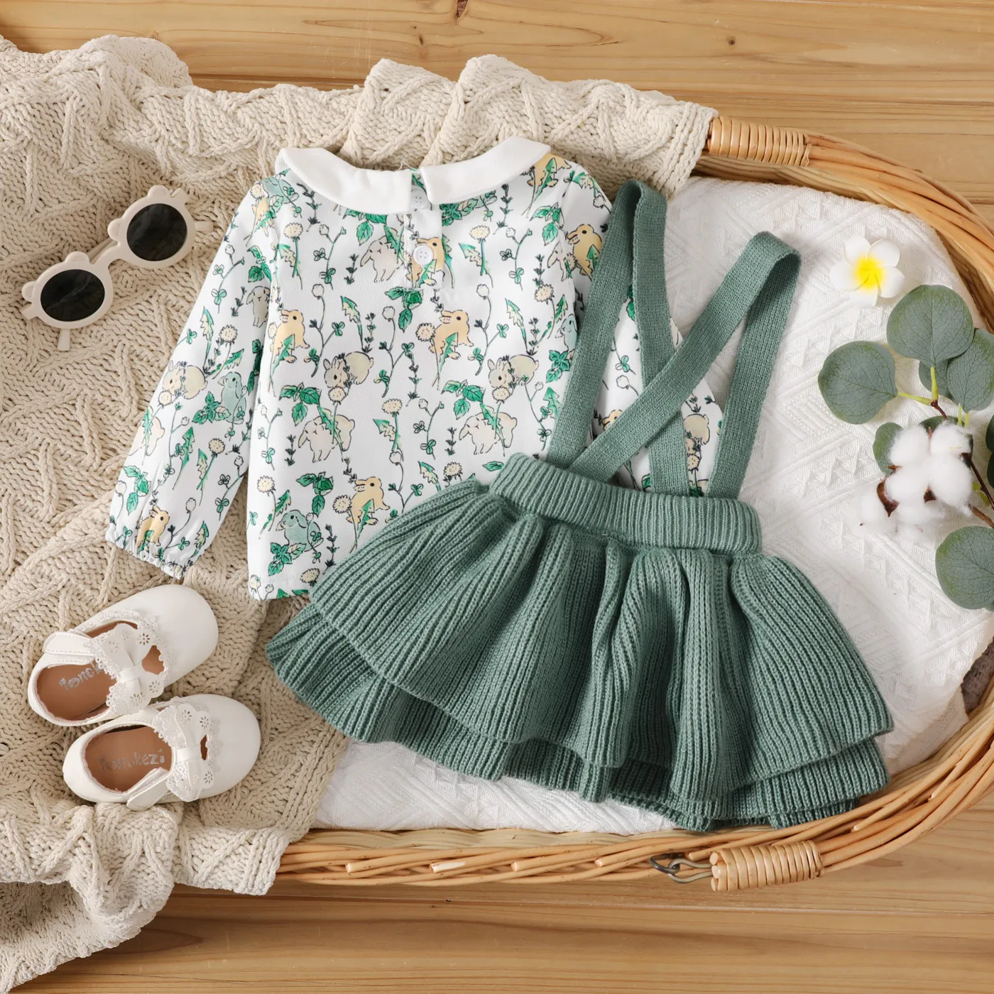 2pcs Baby Girl Allover Floral & Animal Print Long-sleeve Sweater and Solid Strappy Skirt Set Green image 2