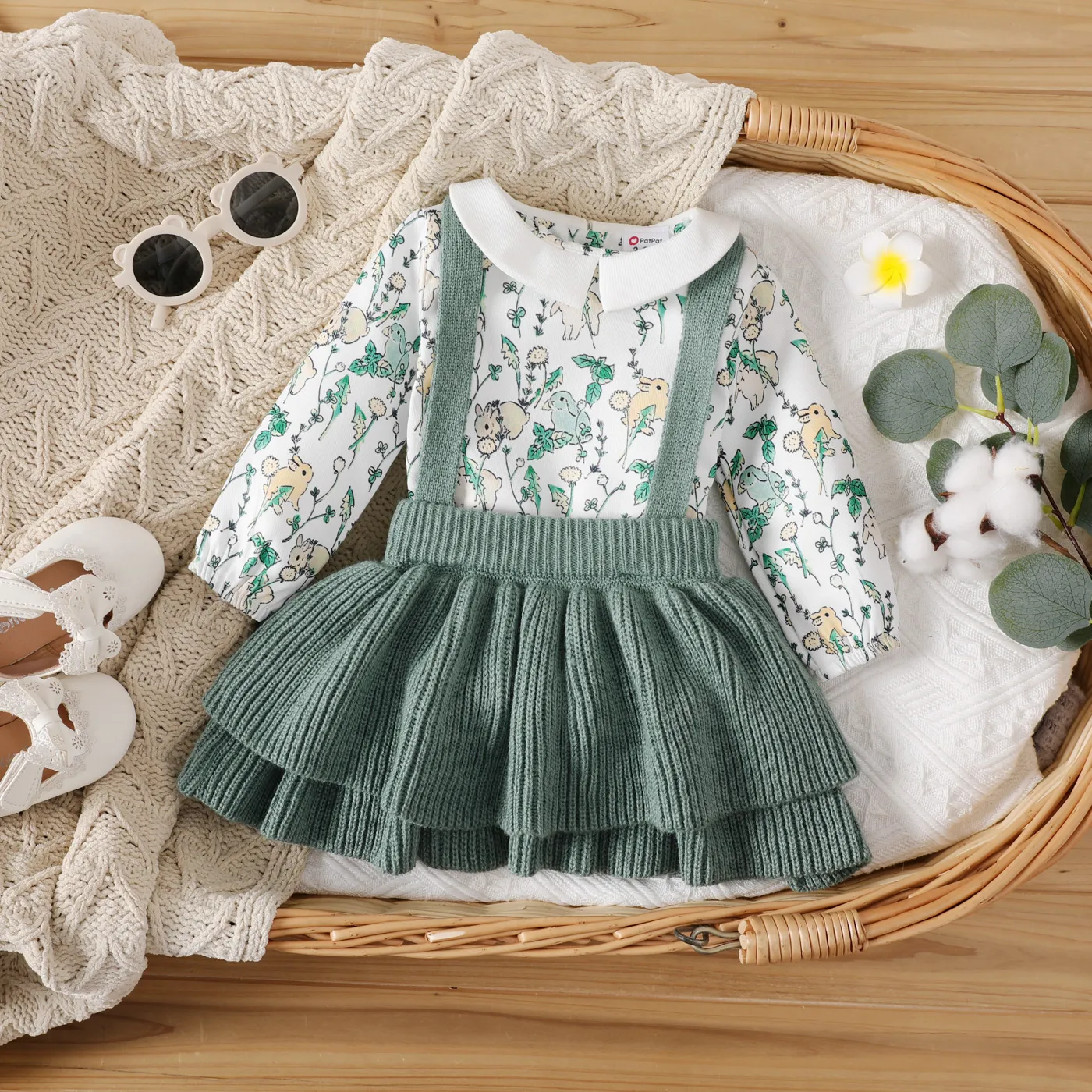 2pcs Baby Girl Allover Floral & Animal Print Long-sleeve Sweater and Solid Strappy Skirt Set Green image 3