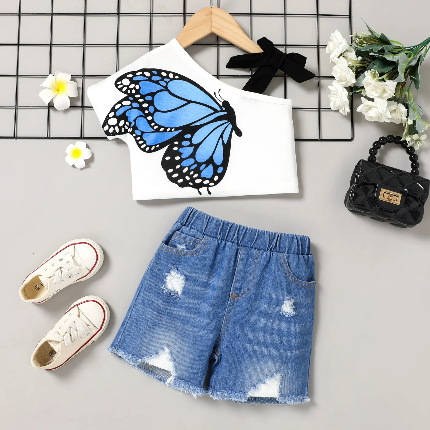 2pcs Toddler Girl Butterfly Print Sloping Shoulders Single Slip Top And 95% Cotton Pockets Denim Ripped Shorts Set