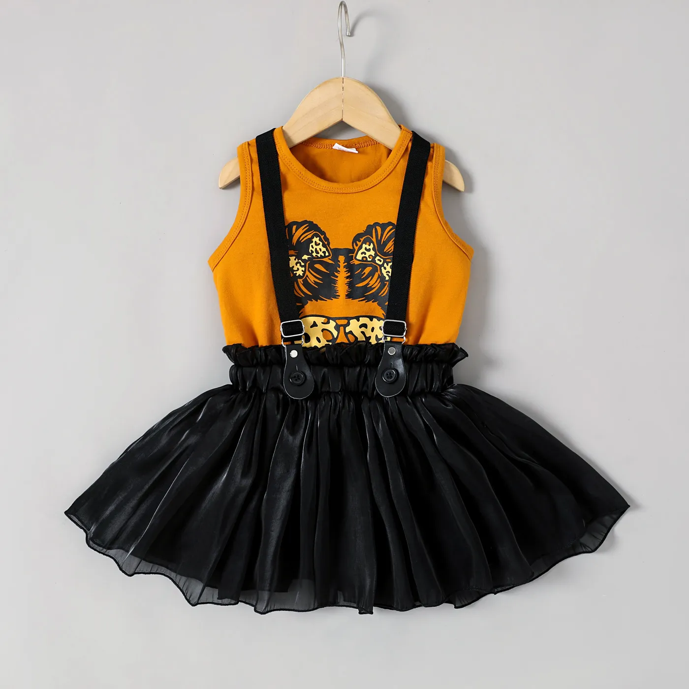2pcs Toddler Girl Figure Print Tank Top and Suspender Skirt Set  Brown big image 1