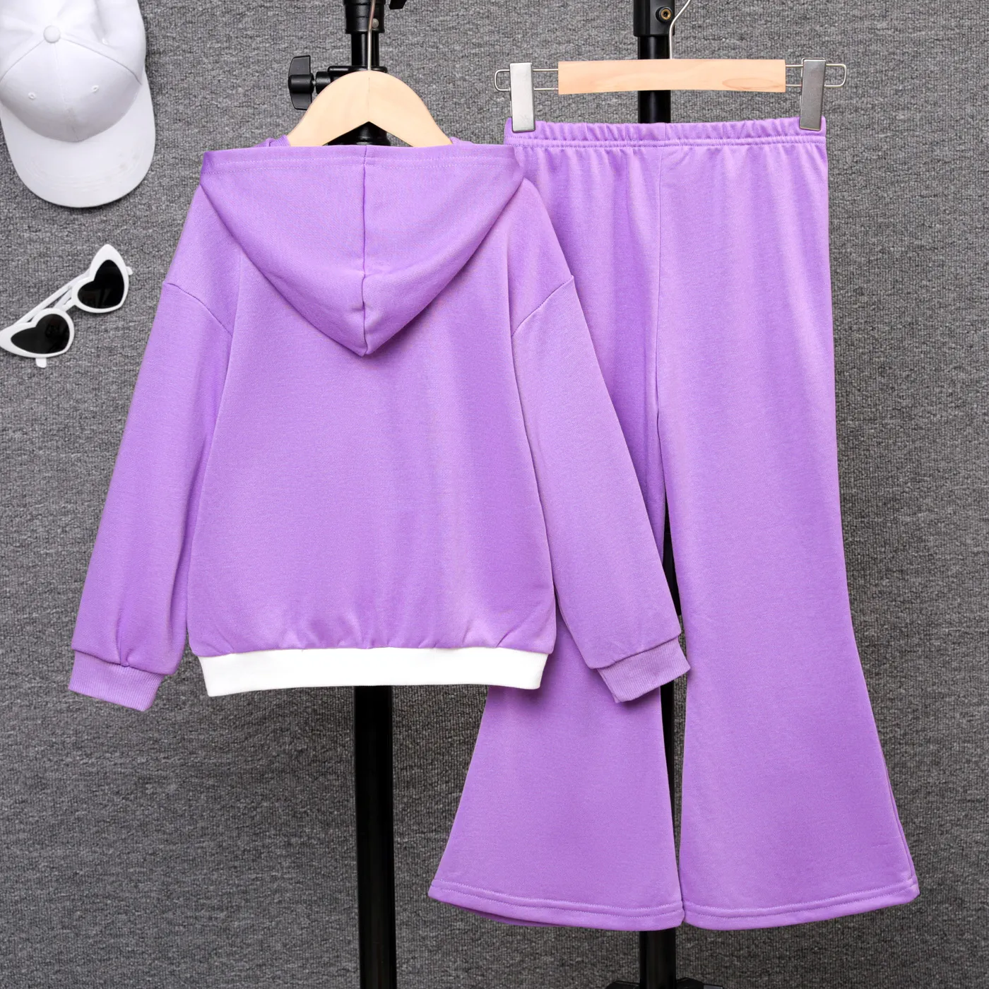 2pcs Kid Girl Letters Heart Embroidery Hoodie and Solid Flared Pants Set  image 4