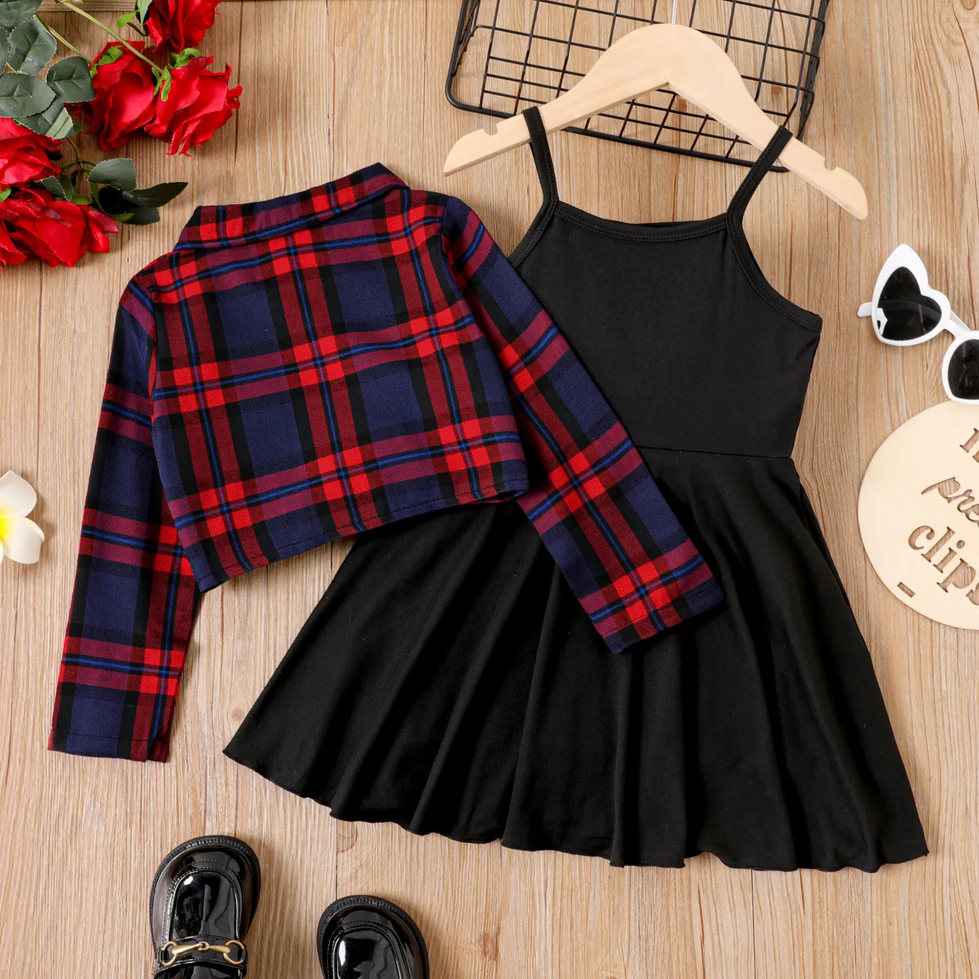 2pcs Toddler Girl Plaid Knot Hem Long-sleeve Shirt and Solid Skirt Set Red image 3
