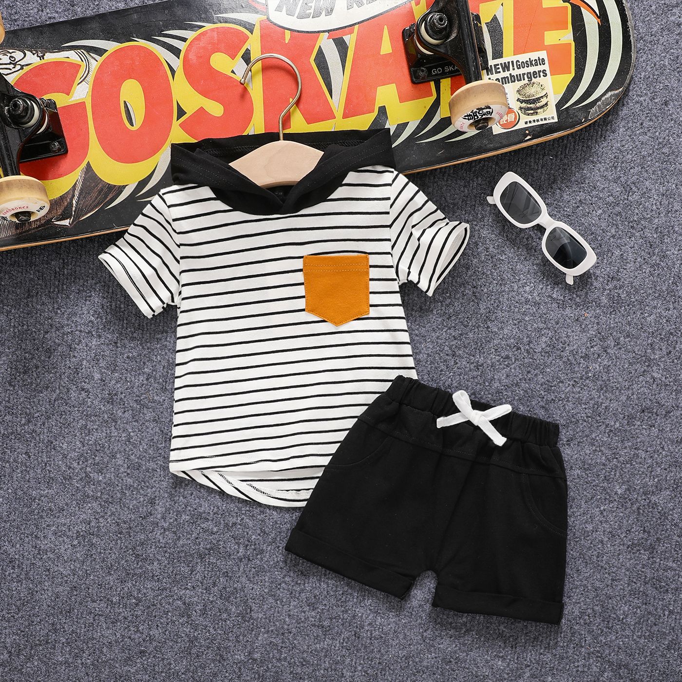 

2pcs Baby Boy 95% Cotton Stripe Short-sleeve Hoodie and Solid Shorts Set