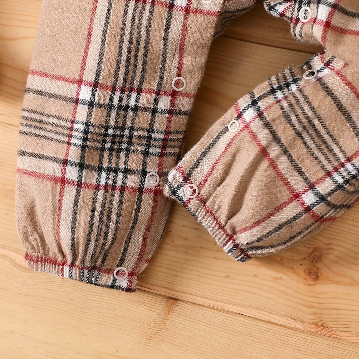 Baby Boy Cotton Letters & Bear Graphic Plaid Long-sleeve Jumpsuit   image 5
