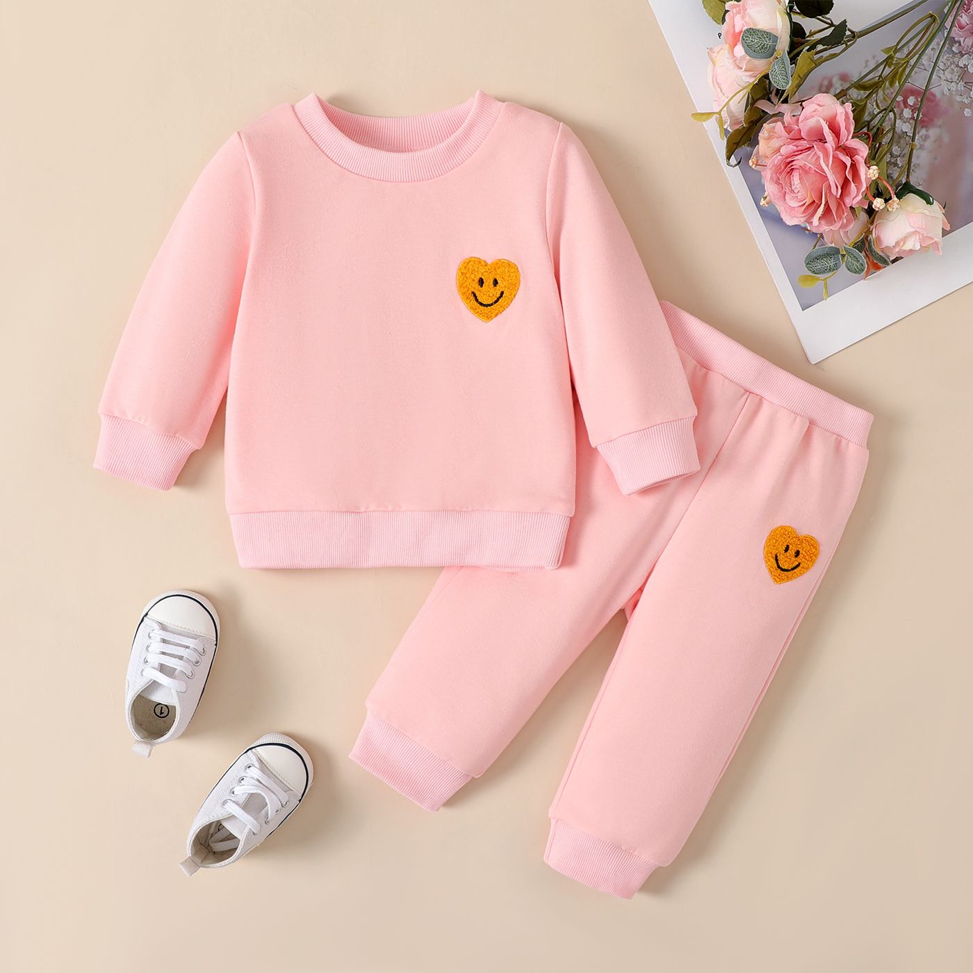 2pcs Baby Girl Smiling Heart Embroidered Pullover Sweatshirt And Pants Set