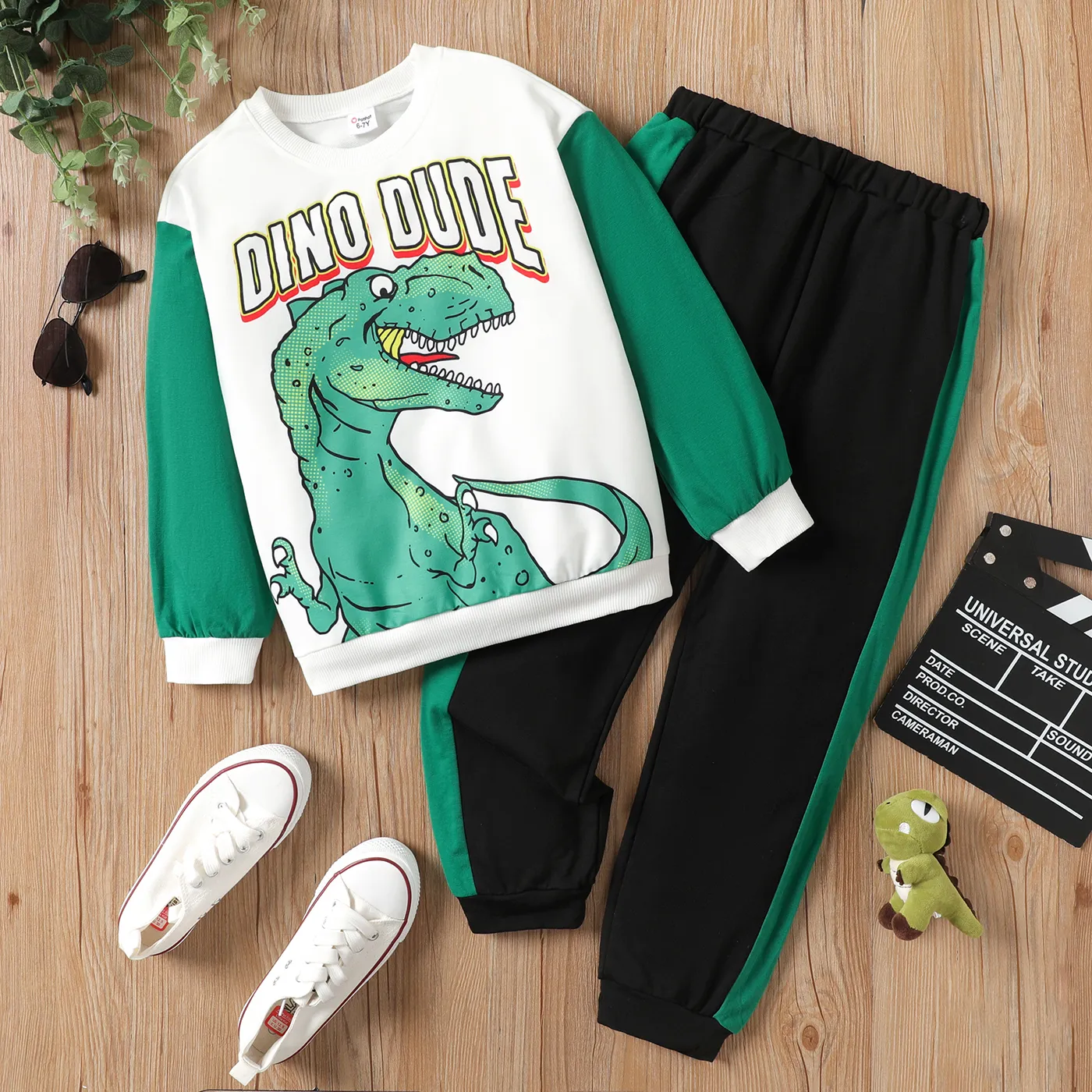 2pcs Kid Boy Dinosaur Letters Print Long-sleeve Top and Pants Set