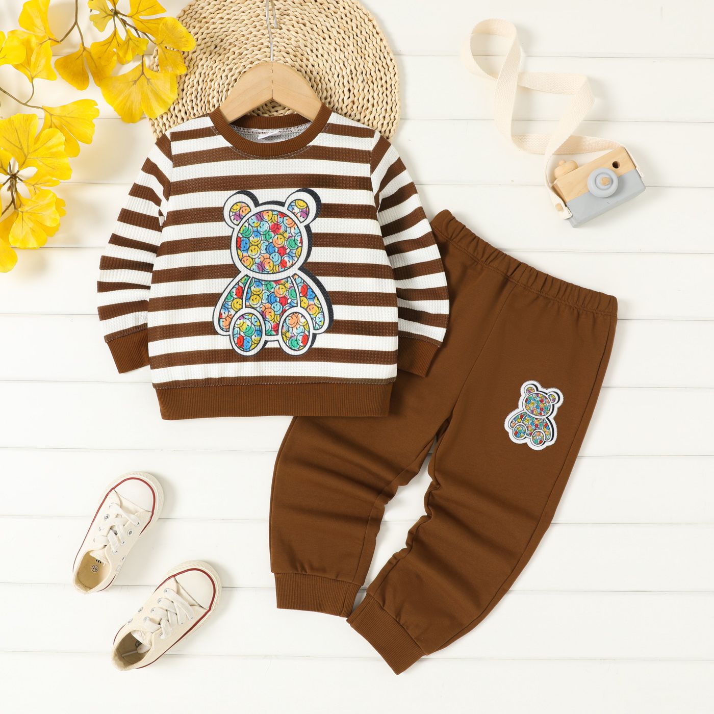 

2pcs Toddler Boy Avant-Garde Design and Bear Print Set