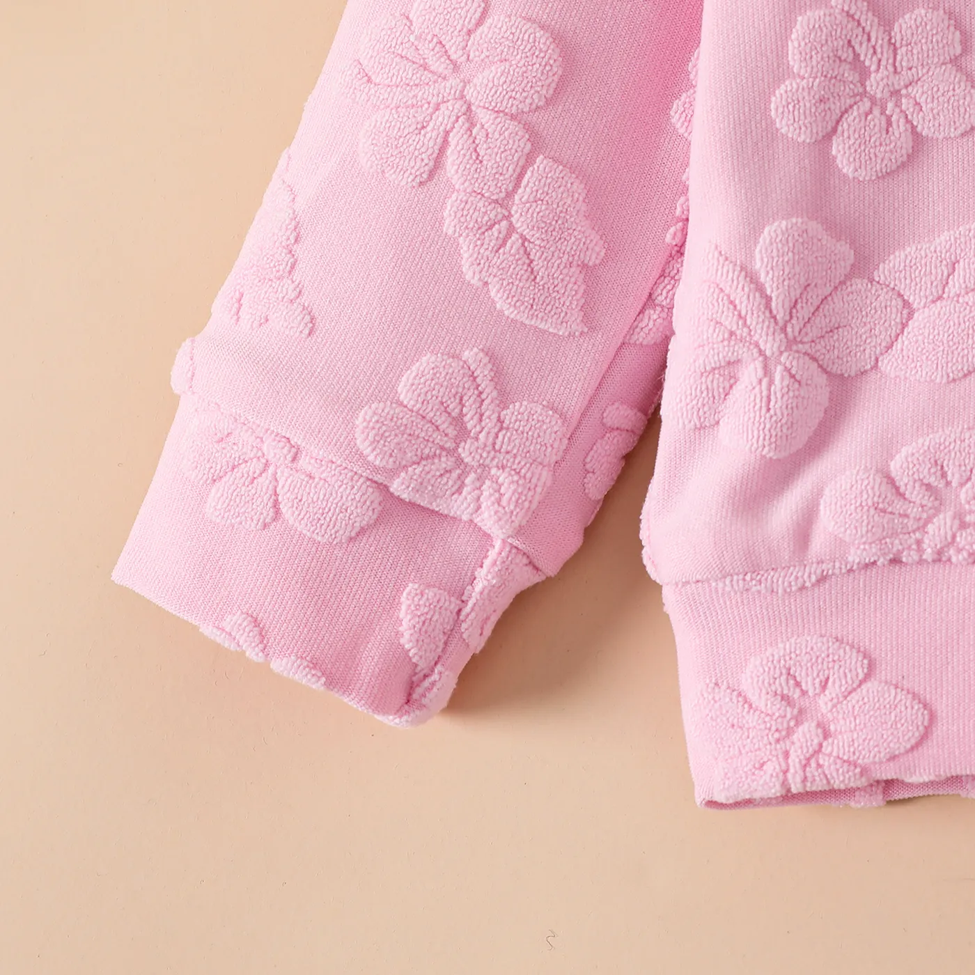 2pcs Baby Girl Solid Floral Embossed Long-sleeve Top and Pants Set Pink image 4