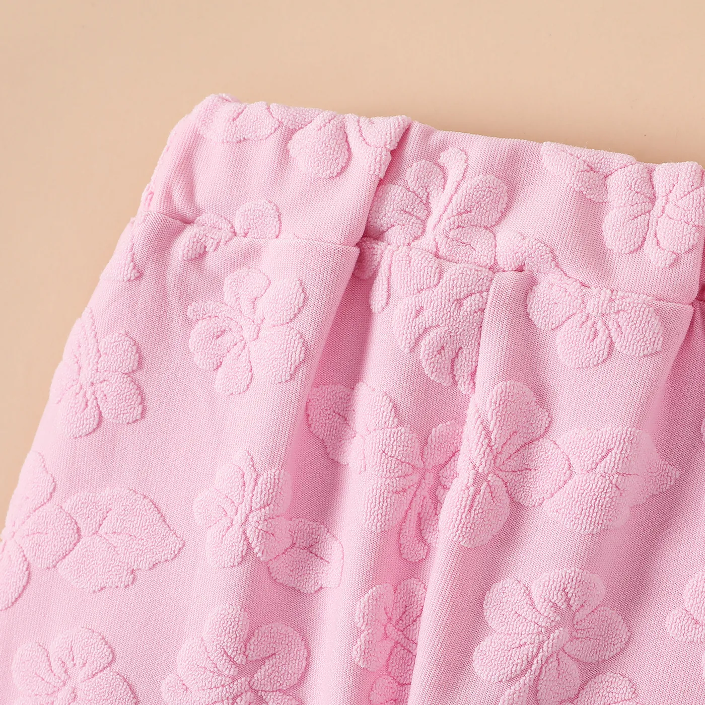 2pcs Baby Girl Solid Floral Embossed Long-sleeve Top and Pants Set Pink image 5