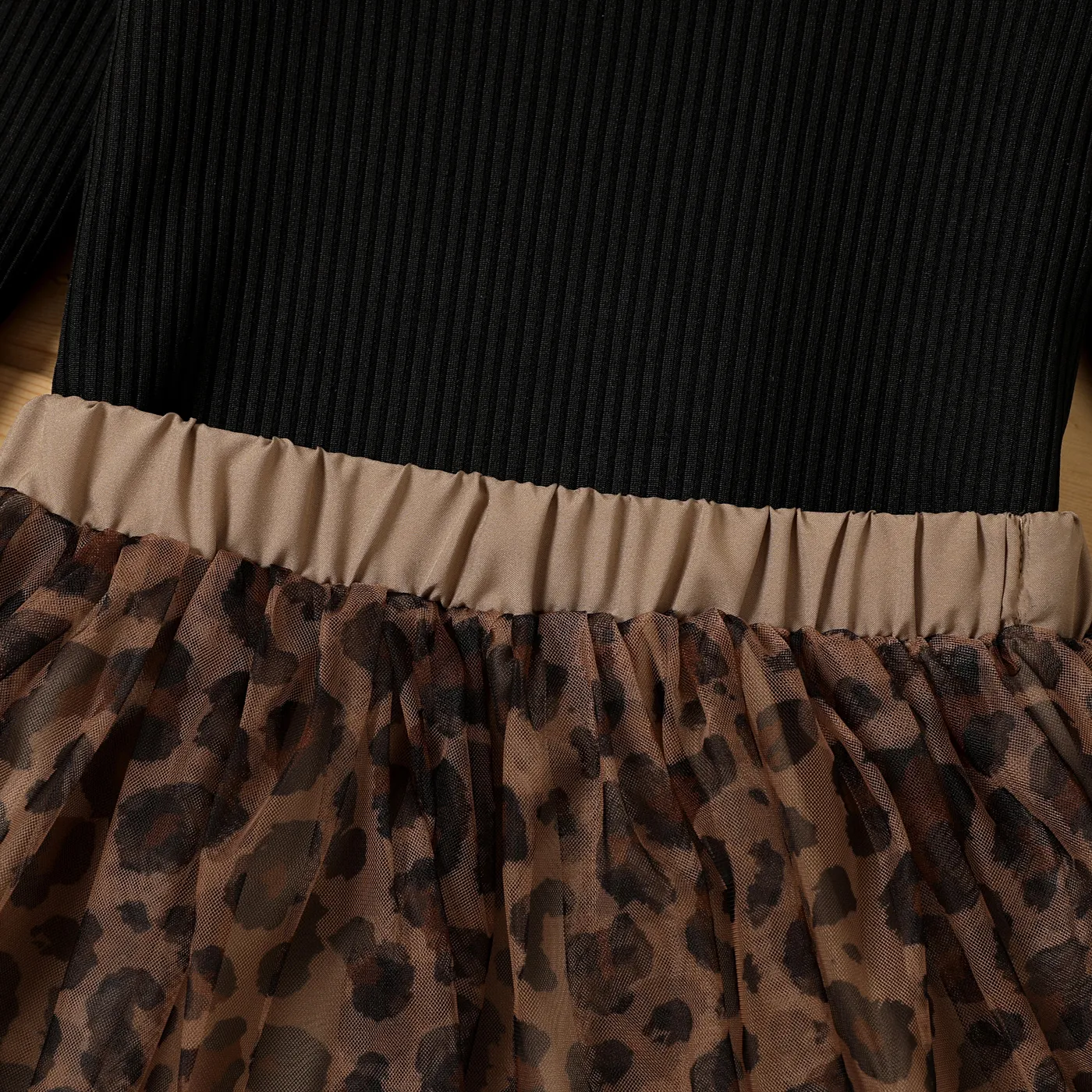 3pcs Toddler Girl Ribbed Solid Ruffle Long-sleeve Top and Leopard Print Mesh Skirt & Headband Set  image 5