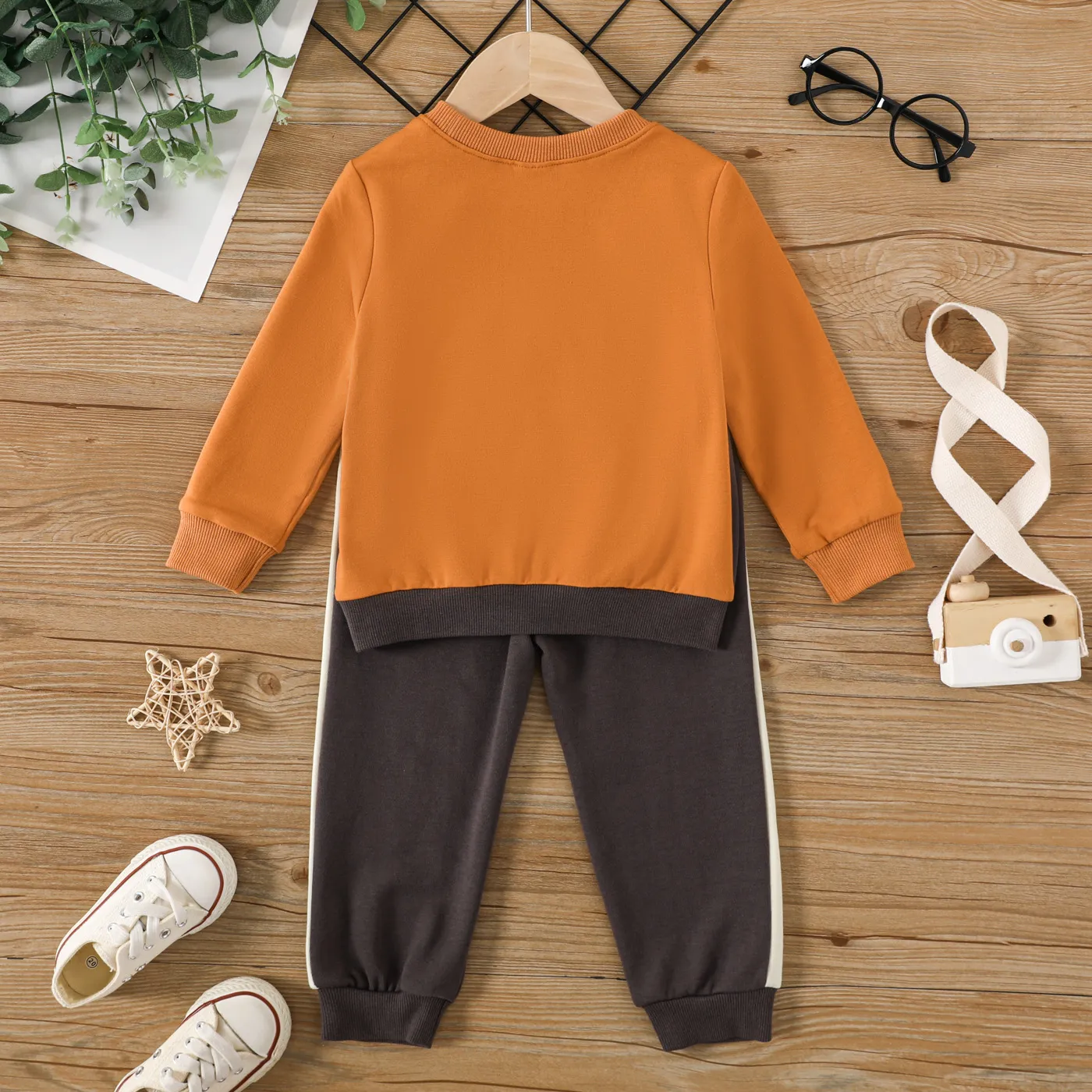 2pcs Toddler Boy Avant-garde Letter Pattern Set YellowBrown image 3