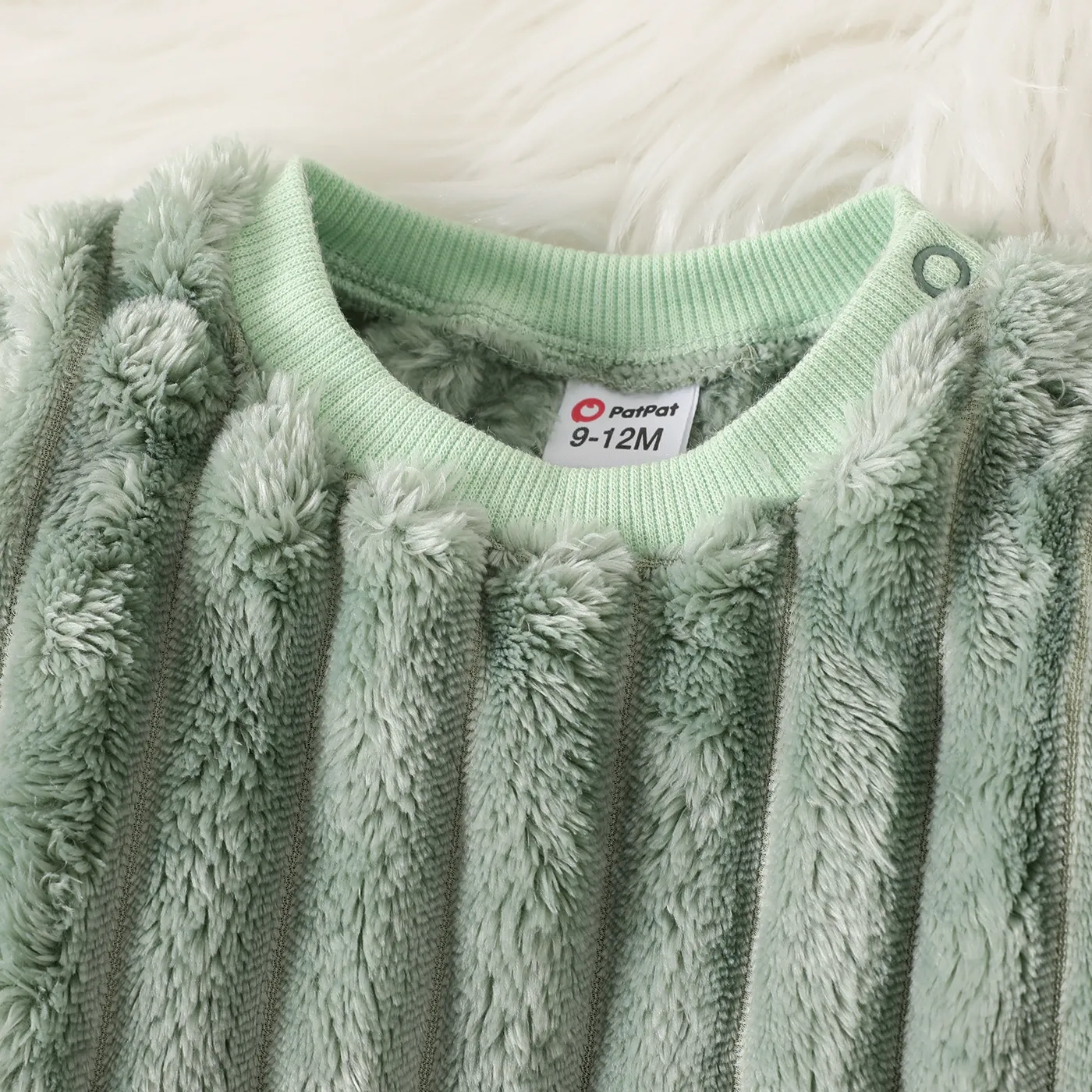 2pcs Baby Girl Sweet Plush Long Sleeves Set  image 3