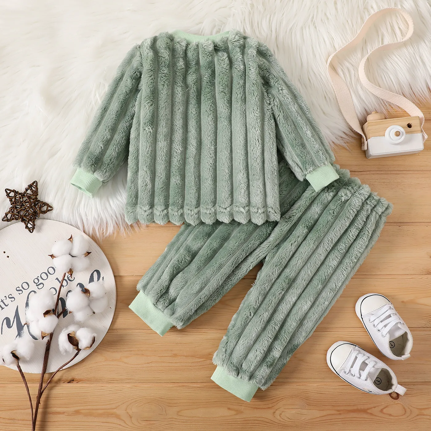 2pcs Baby Girl Sweet Plush Long Sleeves Set  image 2