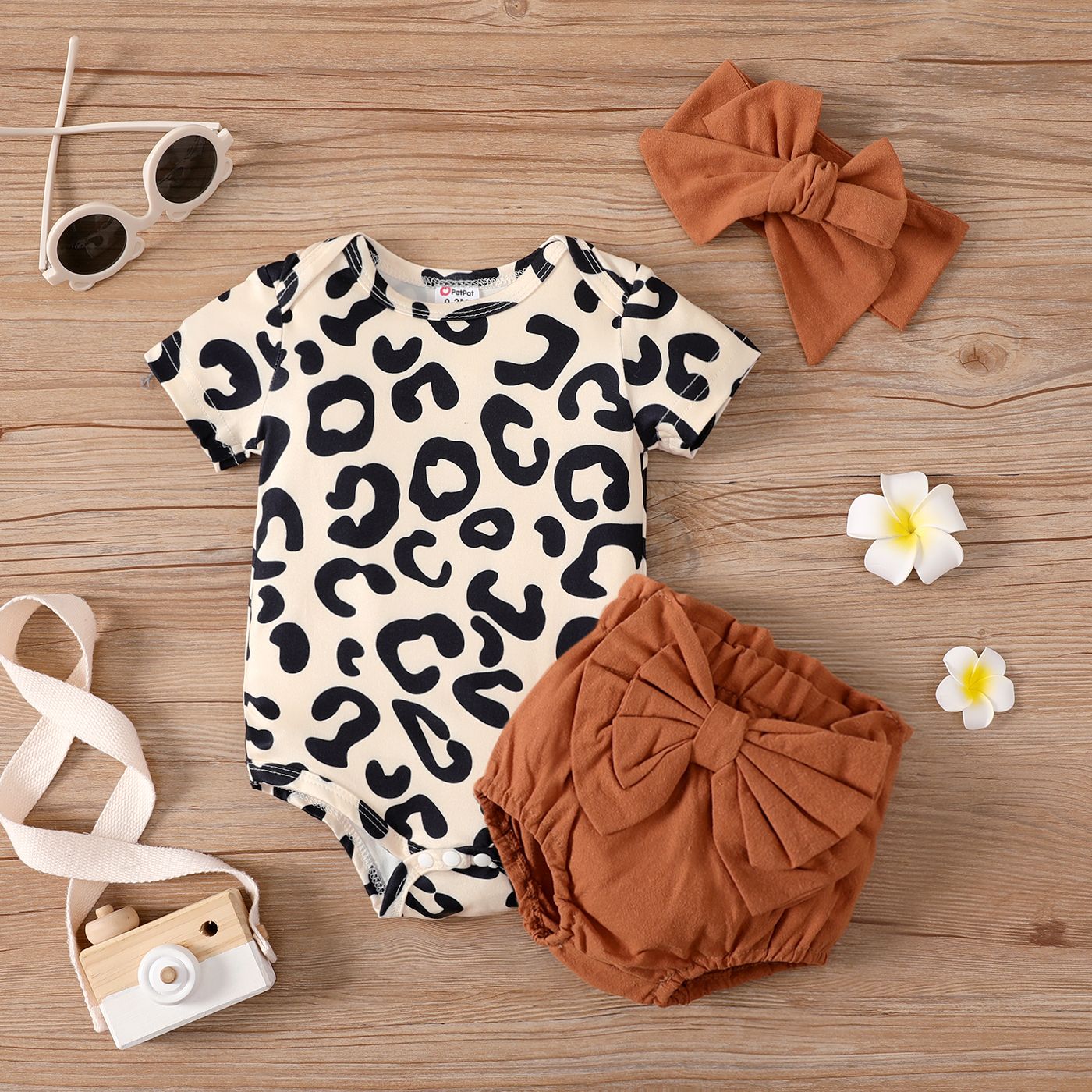 

3pcs Baby Girl 100% Cotton Bow Front Shorts and Leopard Print Romper & Hat Set
