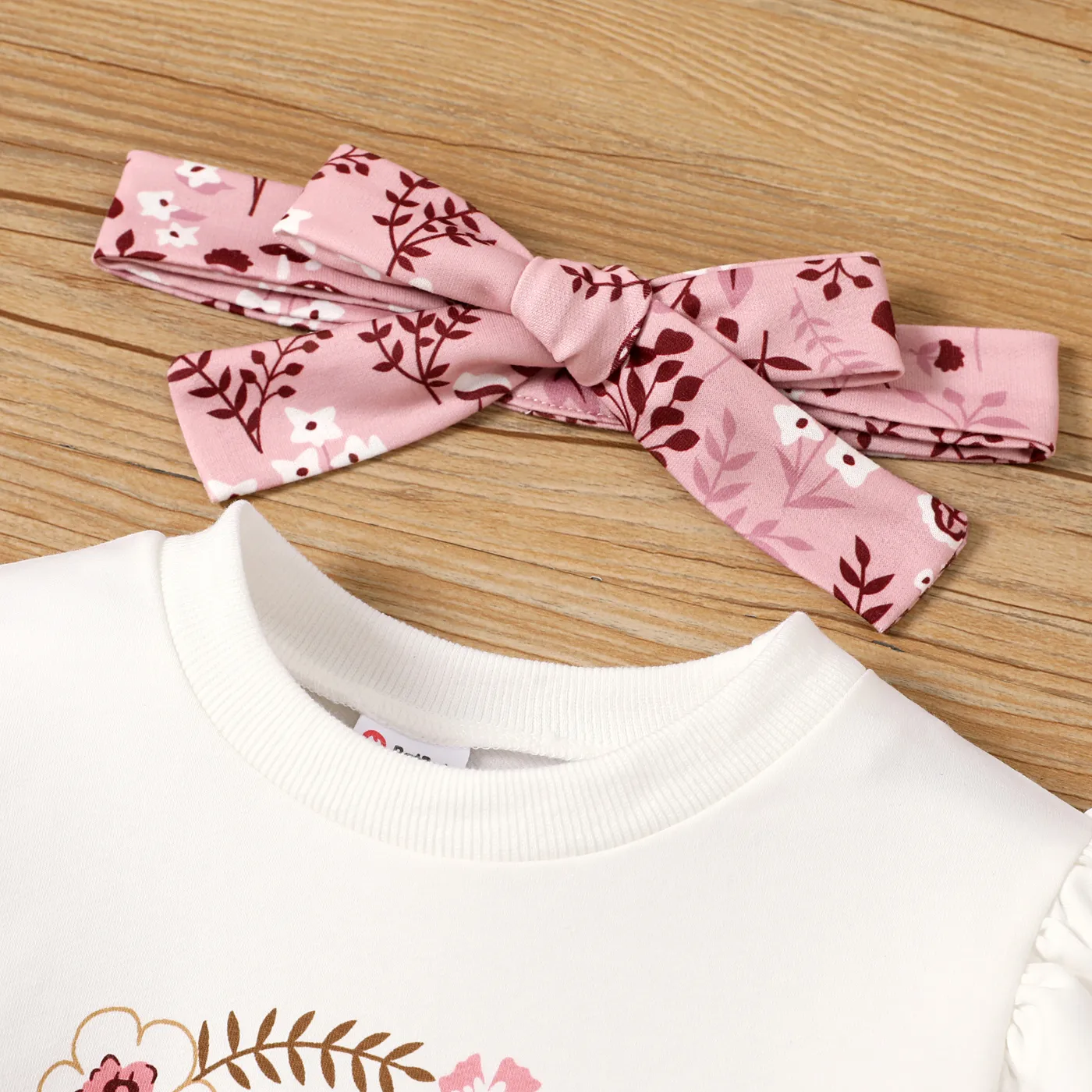 3pcs Toddler Girl Letters Floral Print Ruffle Long-sleeve Top and Pants & Headband Set  image 4