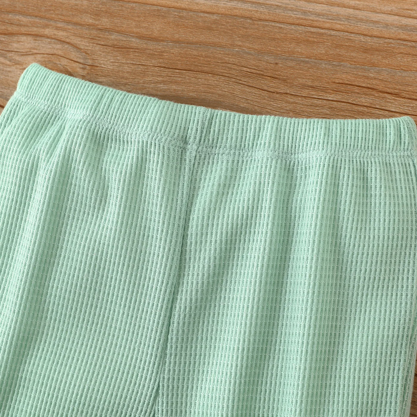 2pcs Toddler Boy/Girl  Basic Design Solid Set Pale Green image 6