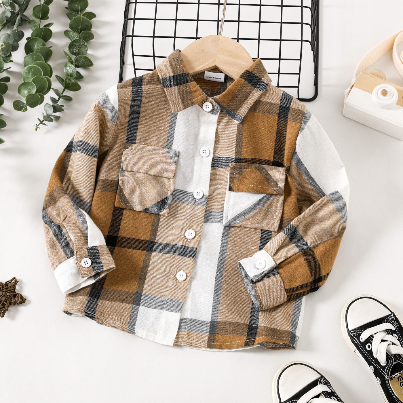 

Toddler Boy Buttons Front Plaid Lapel Collar Long-sleeve Shirt
