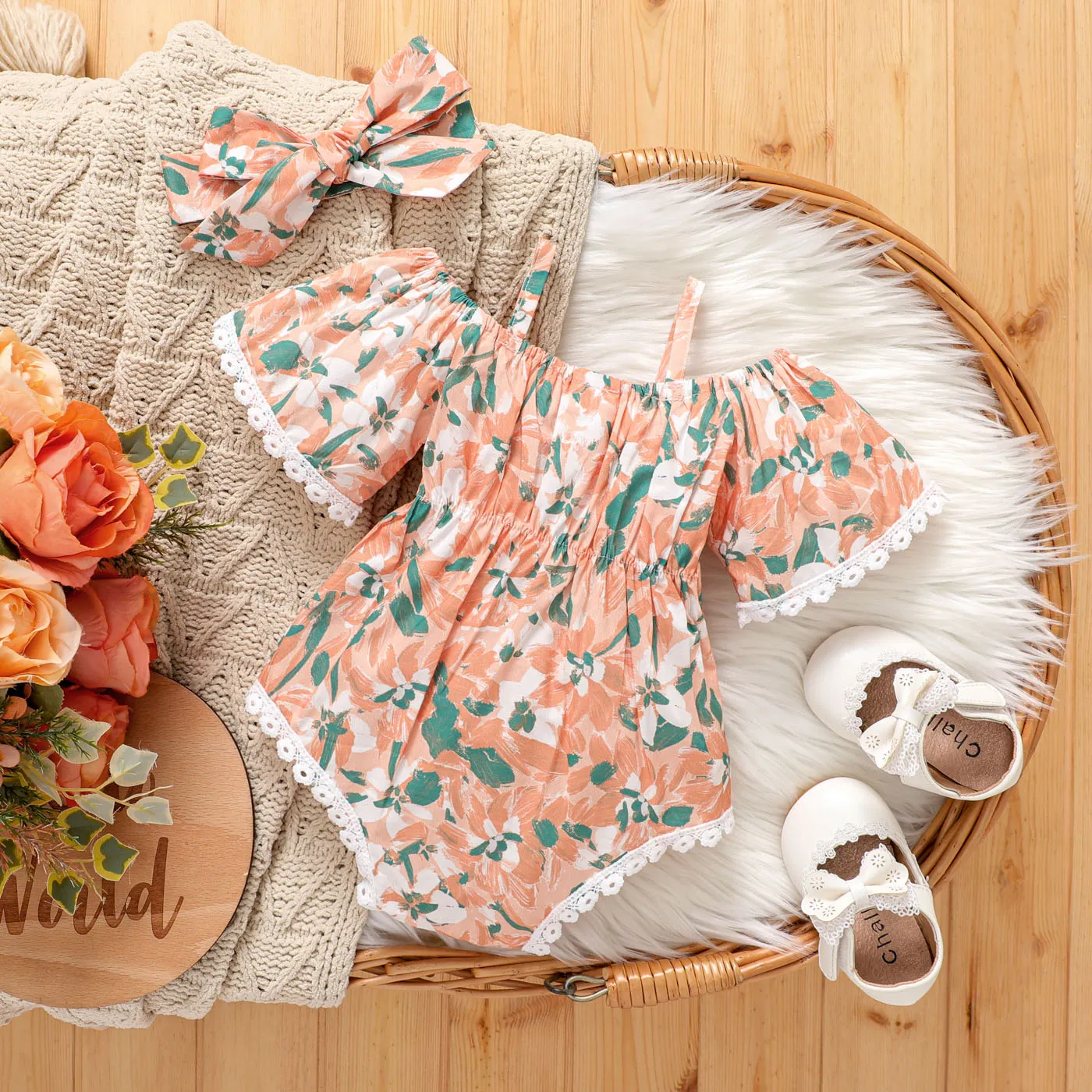 2pcs Baby Girl 100% Cotton Allover Floral Print Lace Short-sleeve Slip Bodysuit and Headband Set  image 2