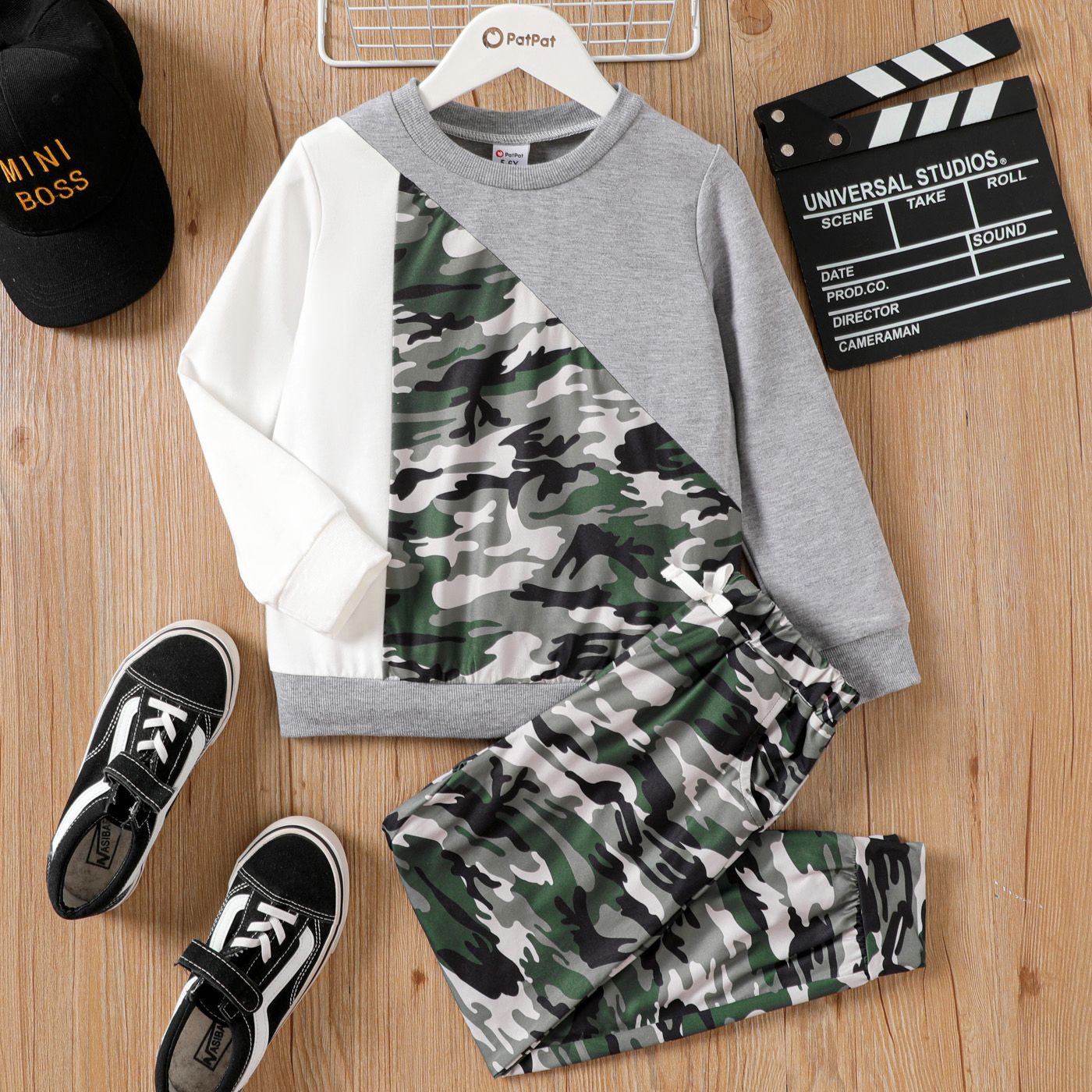 

2pcs Kid Boy Camouflage Long-sleeve Sweatshirt and Pants Set