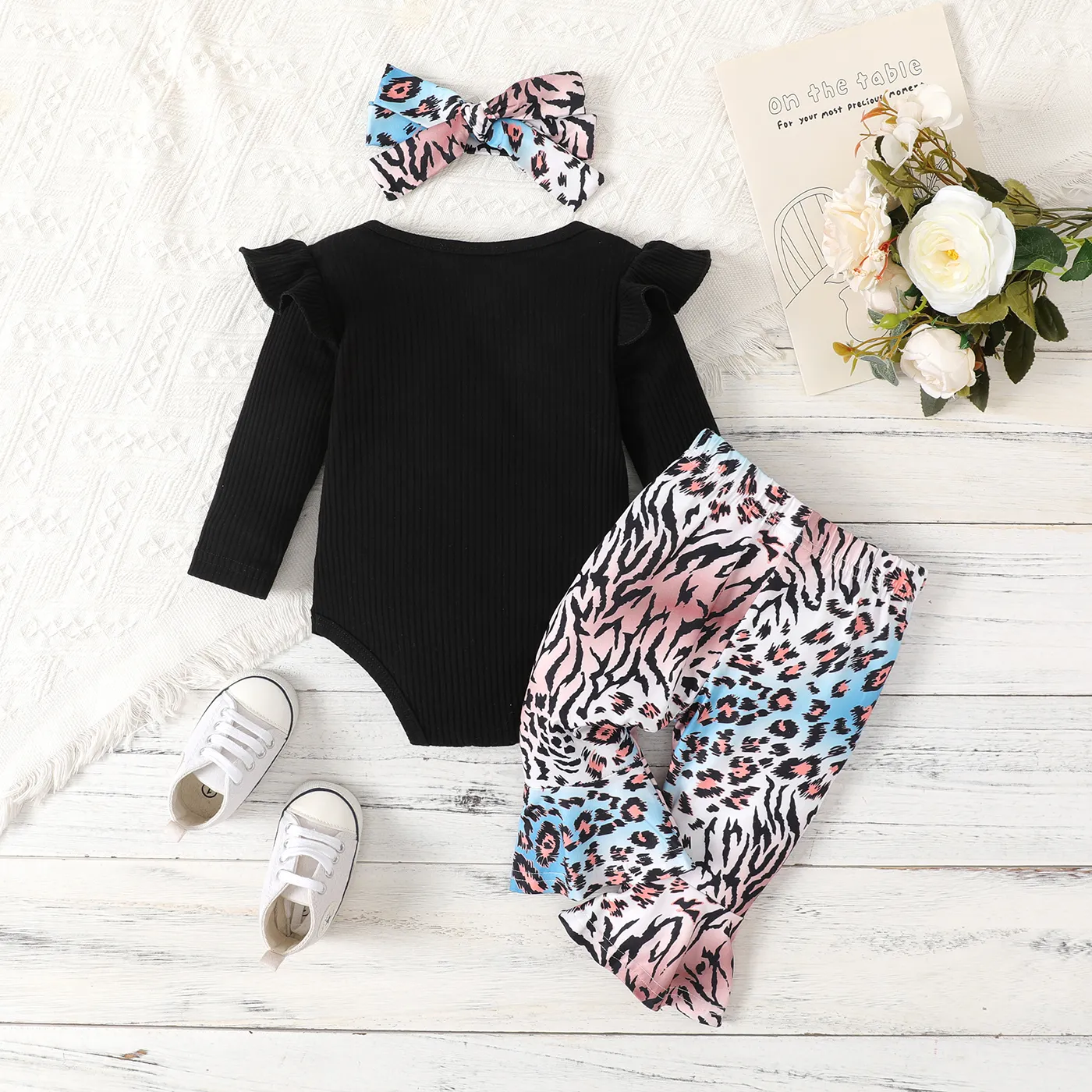 3pcs Baby Girl Ribbed Ruffle Long-sleeve Romper and Leopard Print Flared Pants & Headband Set Black image 2