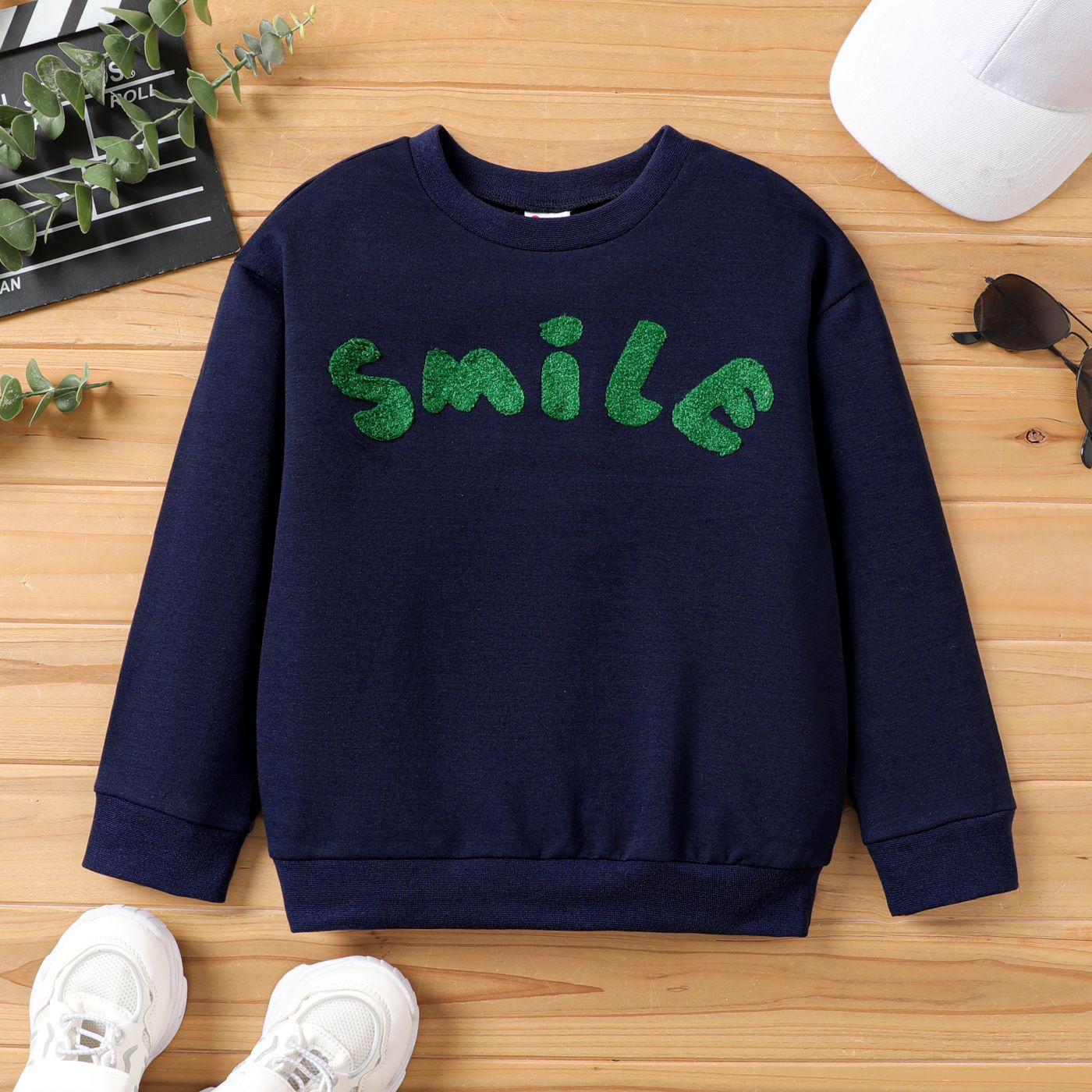 Kid Boy Letter Embroidered Pullover Sweatshirt