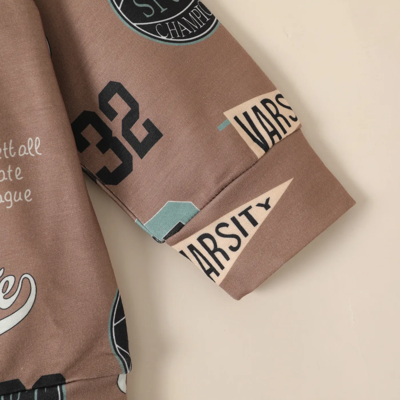Toddler Boy Number Letter Print Varsity Pullover Sweatshirt    image 5