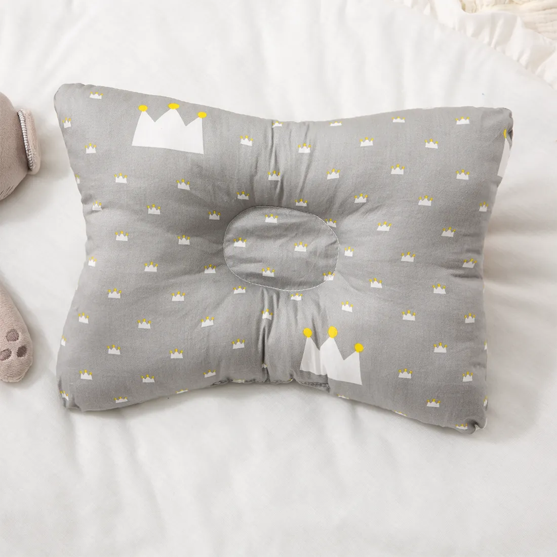 100% Cotton Baby Pillow Newborn Baby Anti Flat Head Baby Sleep Pillow Baby Bedding Sleep Positioner Support Pillow (25*19 cm/9.84*7.48inch  0-12 months) Light Grey image 2