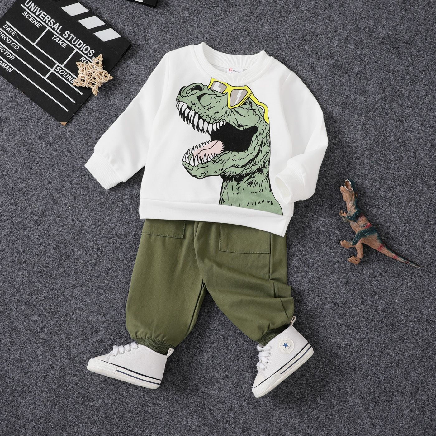 2pcs Baby Boy Dinosaur Print Long-sleeve Top and 100% Cotton Pants Set