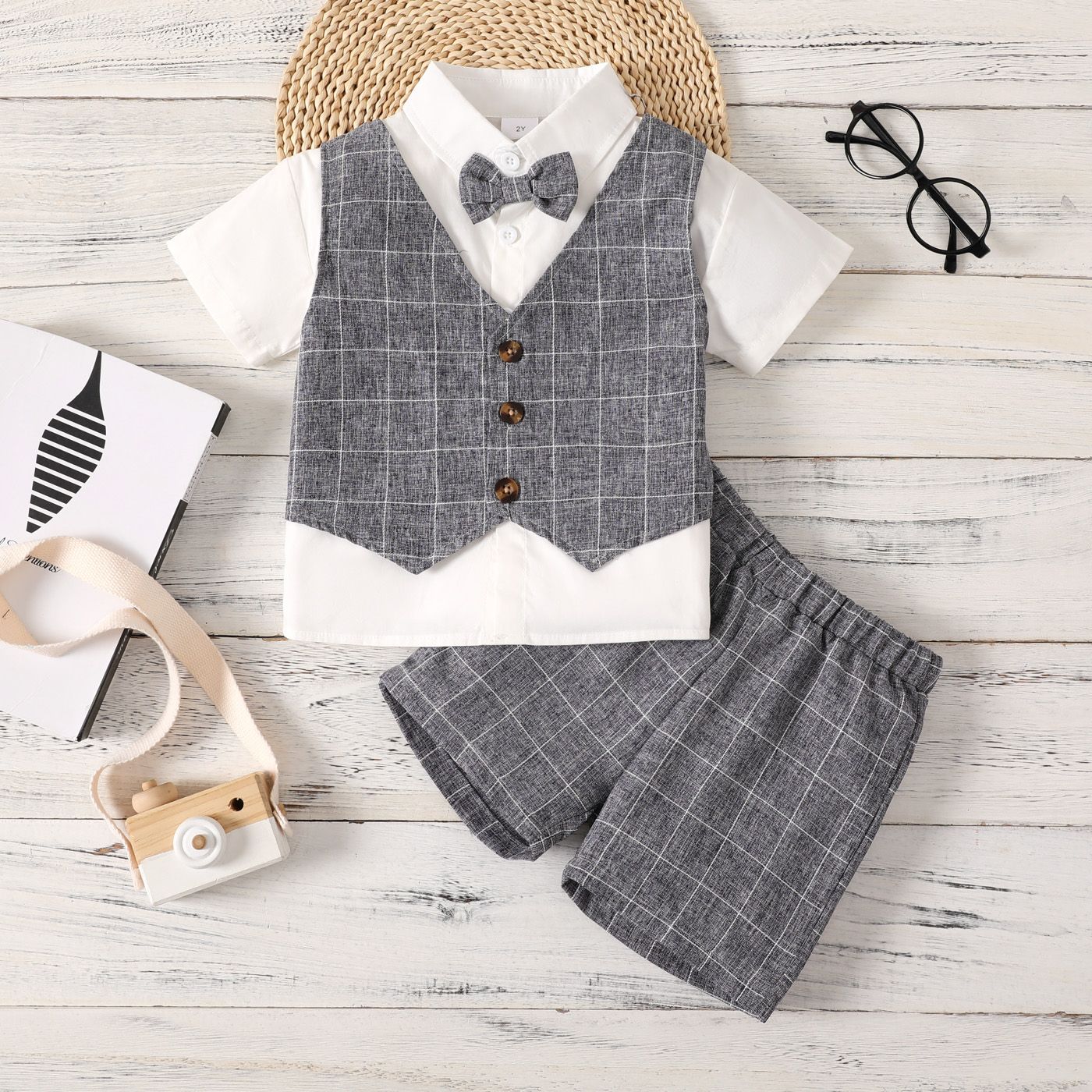 

2pcs Toddler Boy Bow Tie Decor Plaid 2 In 1 Shirt and Shorts Set