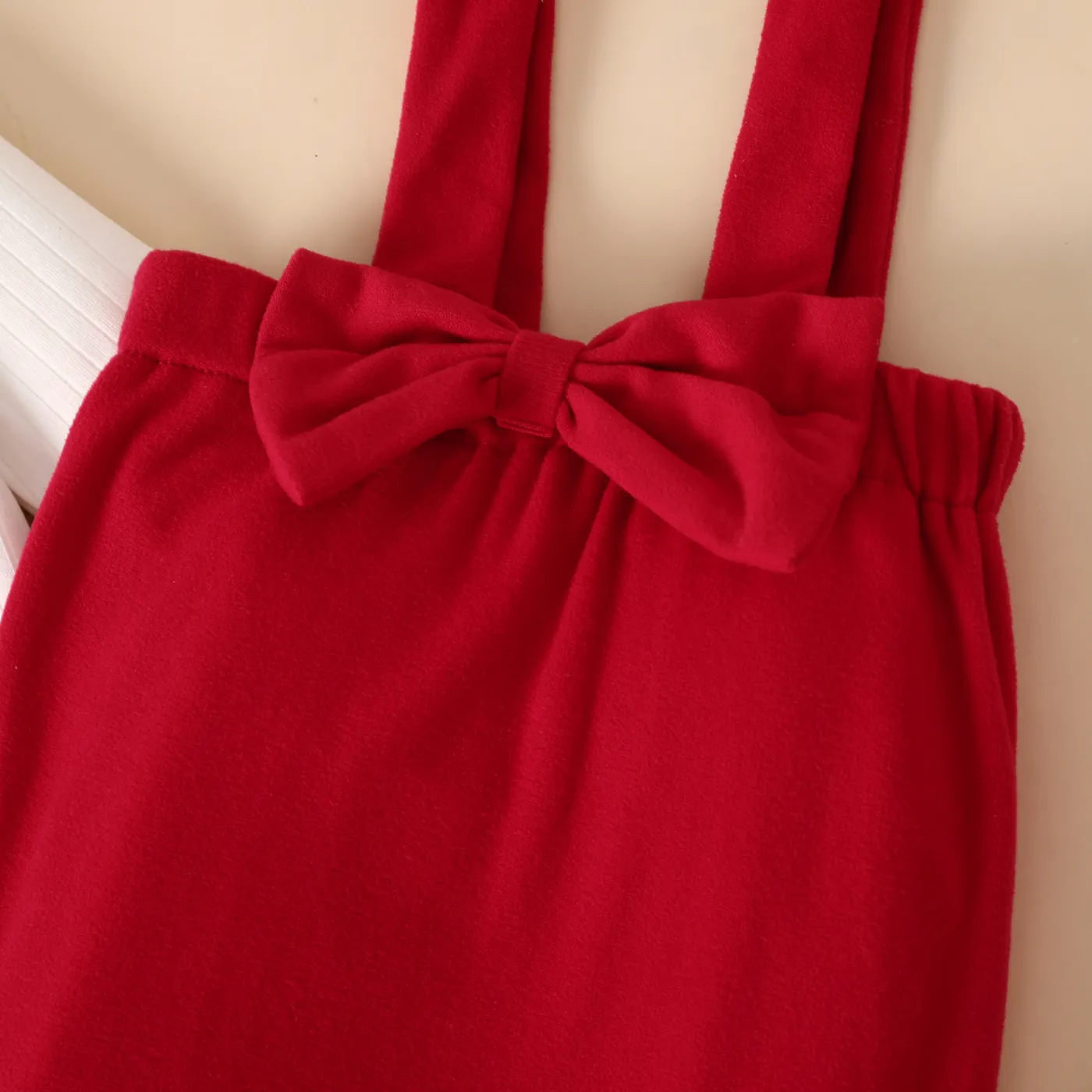 2pcs Baby Girl 95% Cotton Ribbed Ruffle Solid Long-sleeve Top and Bow Decor Overalls Set Red image 5
