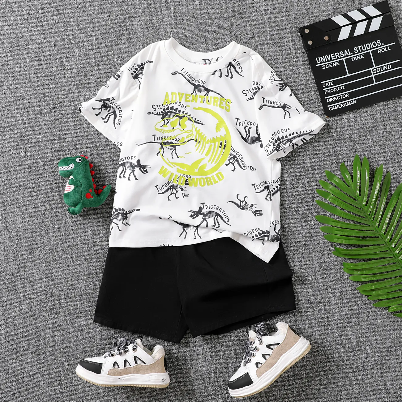2Pcs Kid Boy Naia Dinosaur Print Short-sleeve Tee and 100% Cotton Shorts Set  big image 1