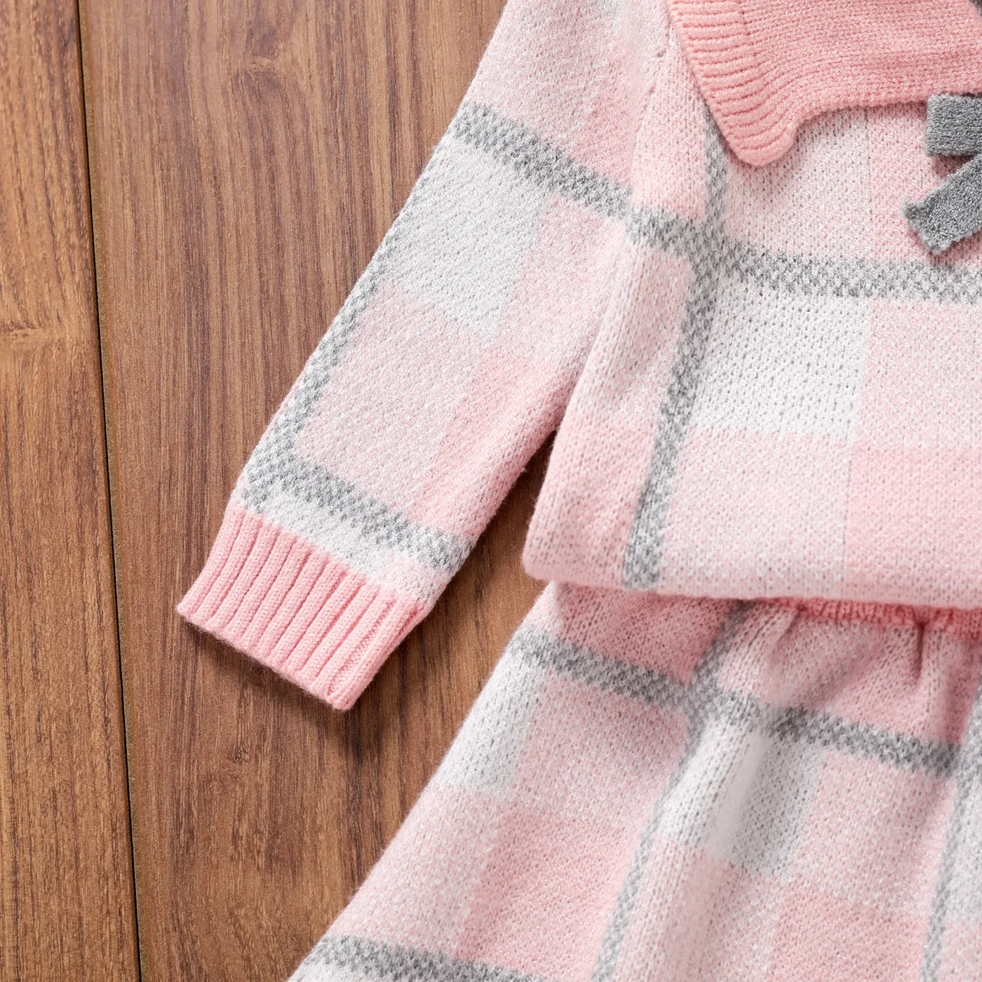 2pcs Baby Girl Plaid Bow Tie Lapel Collar Long-sleeve Top and Skirt Set  image 4