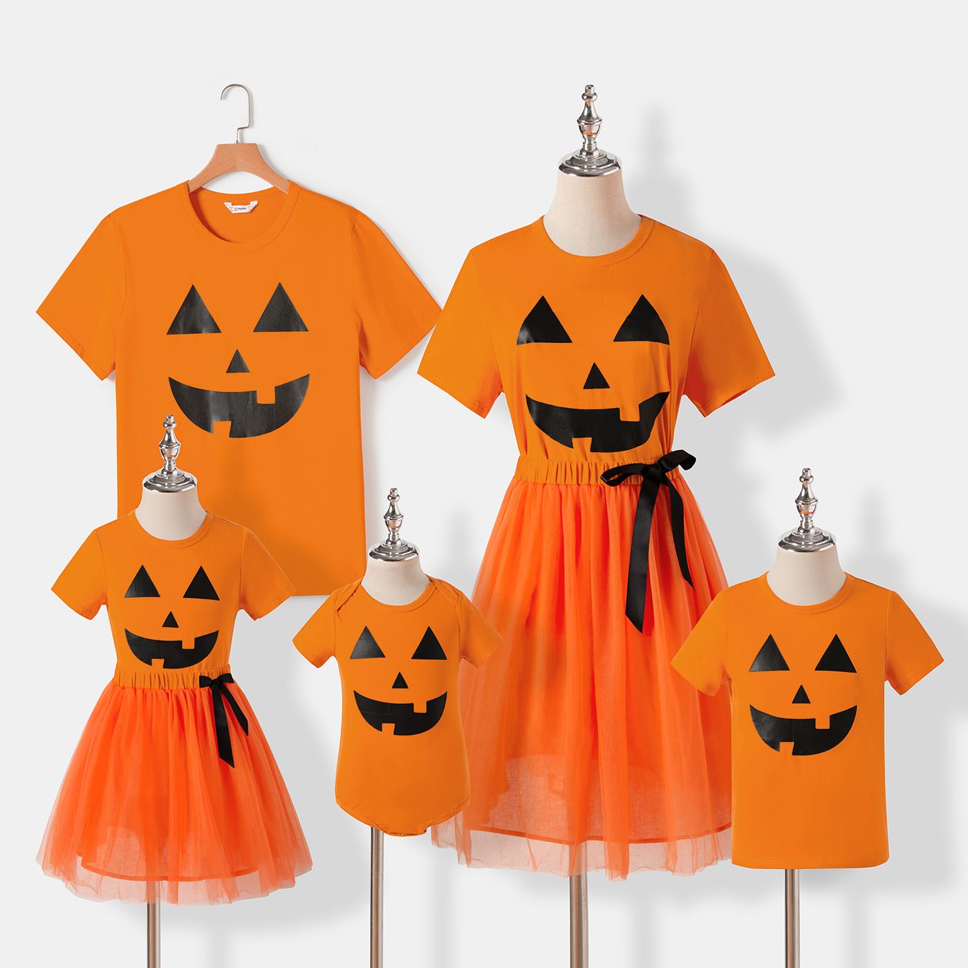 

Family Matching Orange Spooky Print Dresses And Tops Sets