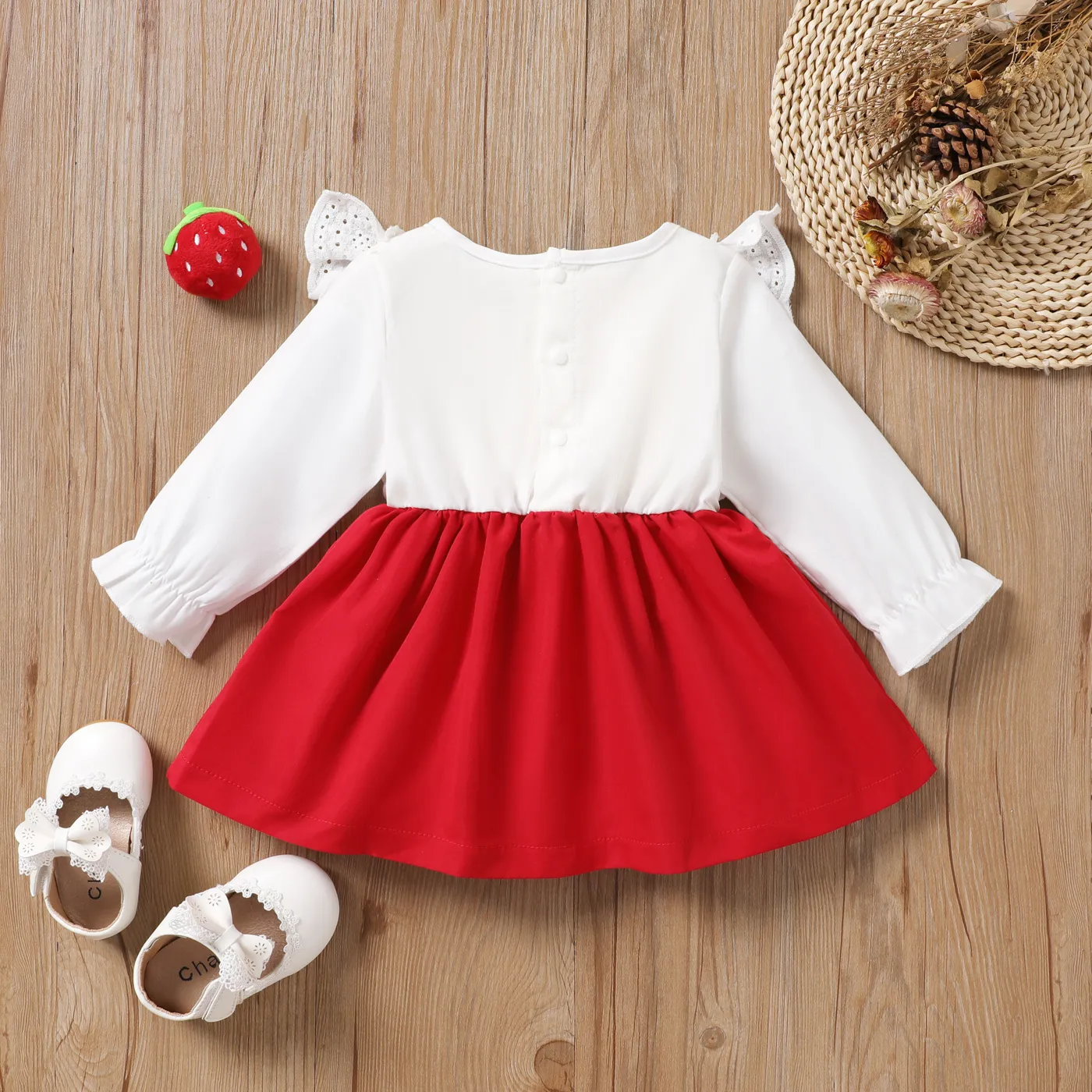 Baby Girl Strawberry Embroidery Ruffle Bow Decor Long-sleeve Dress  image 2